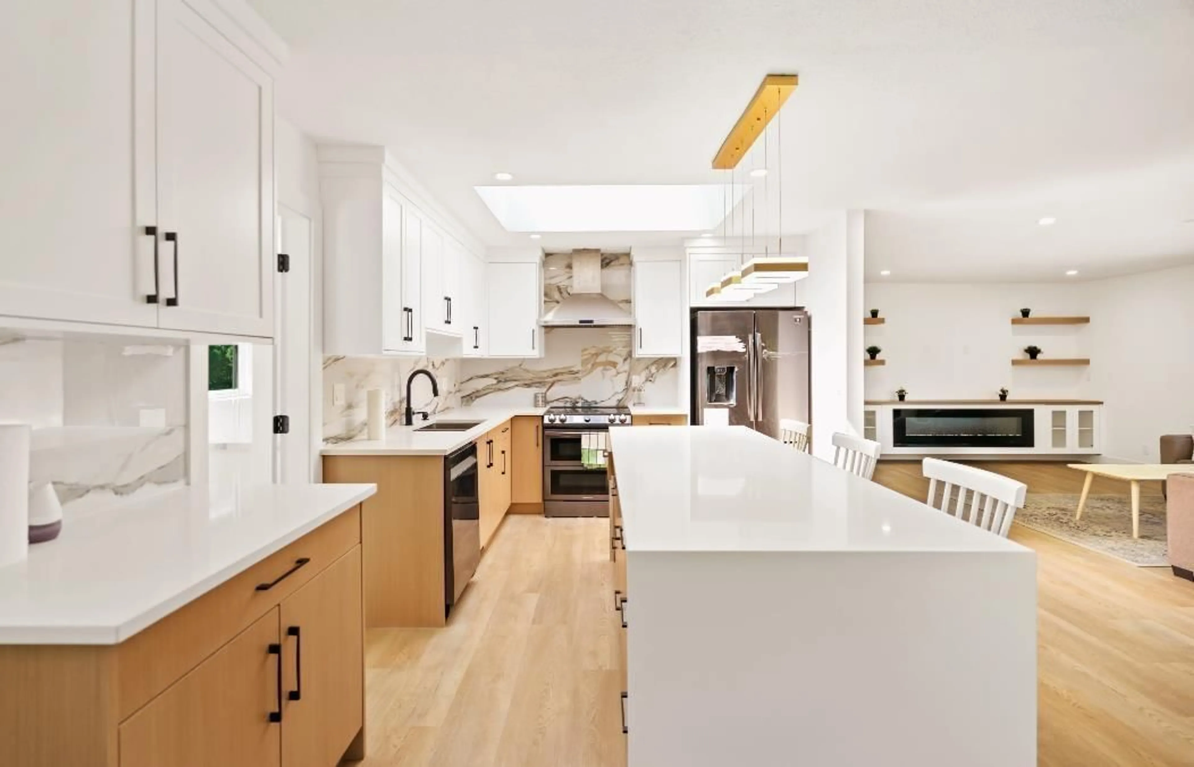 Contemporary kitchen, ceramic/tile floor for 23222 56 AVENUE, Langley British Columbia V2Z2P7