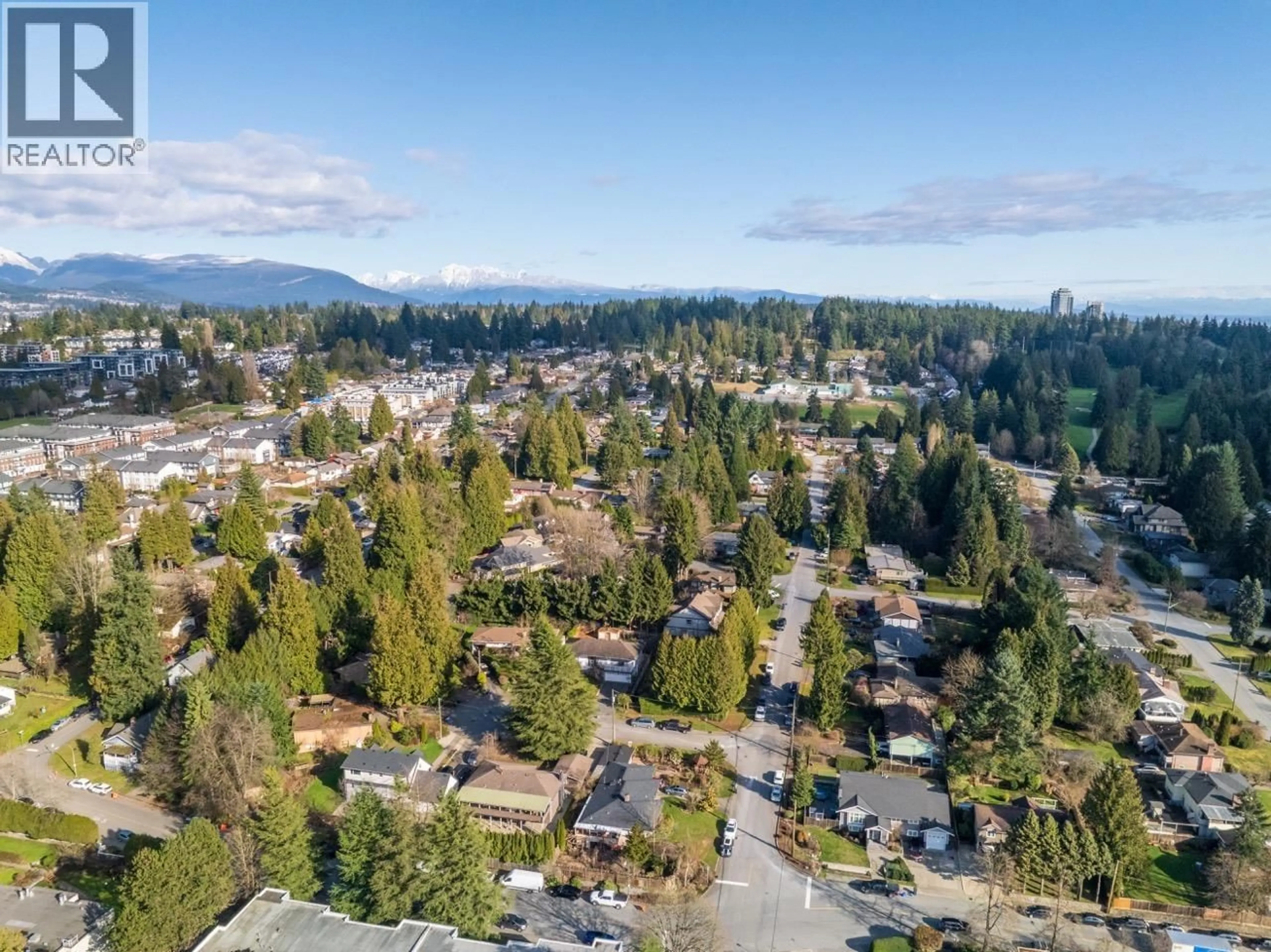 A pic from outside/outdoor area/front of a property/back of a property/a pic from drone, mountain view for 529 PERTH AVENUE, Coquitlam British Columbia V3J7V1