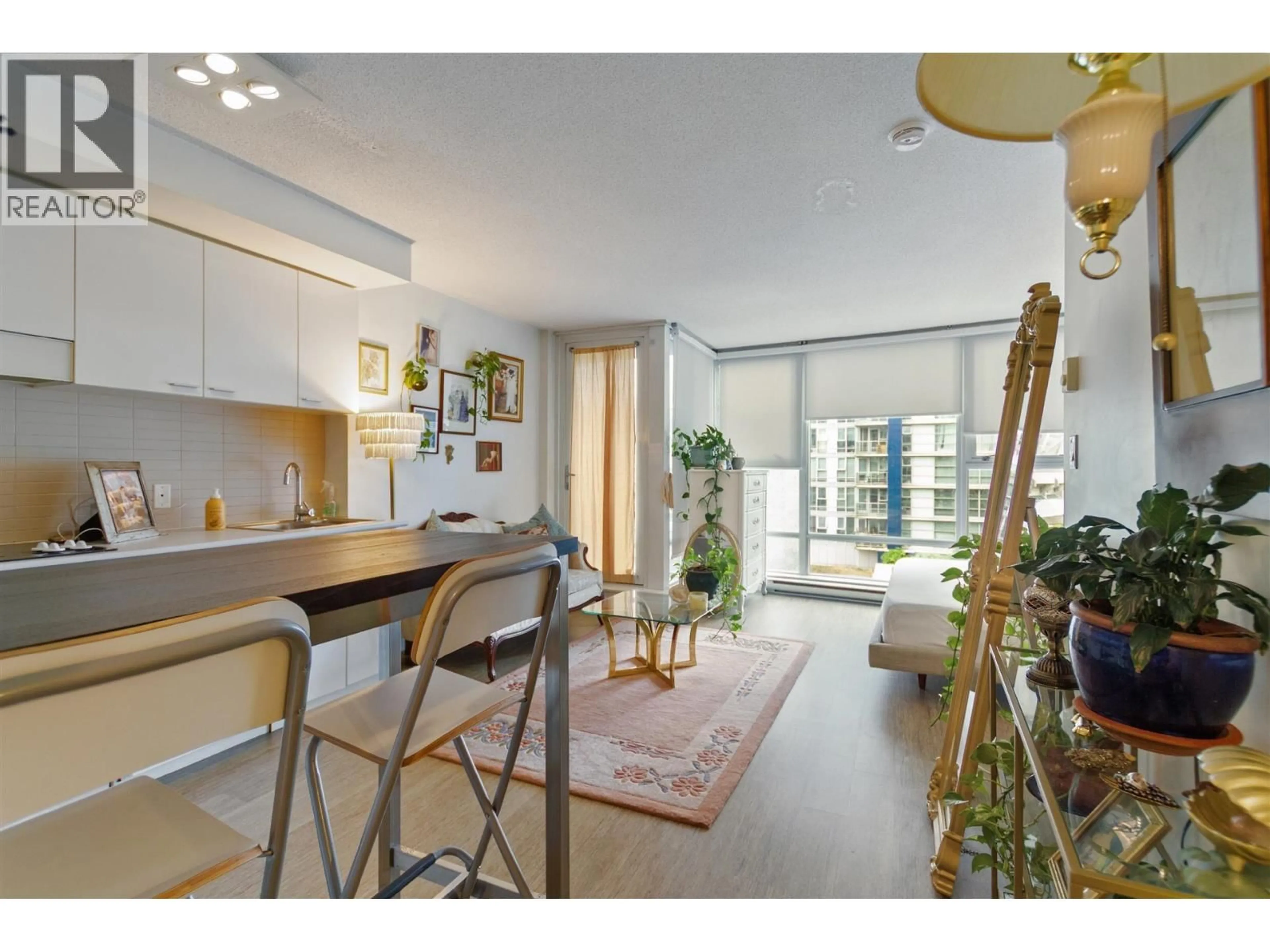 Unknown for 707 - 131 REGIMENT SQUARE, Vancouver British Columbia V6B1X6