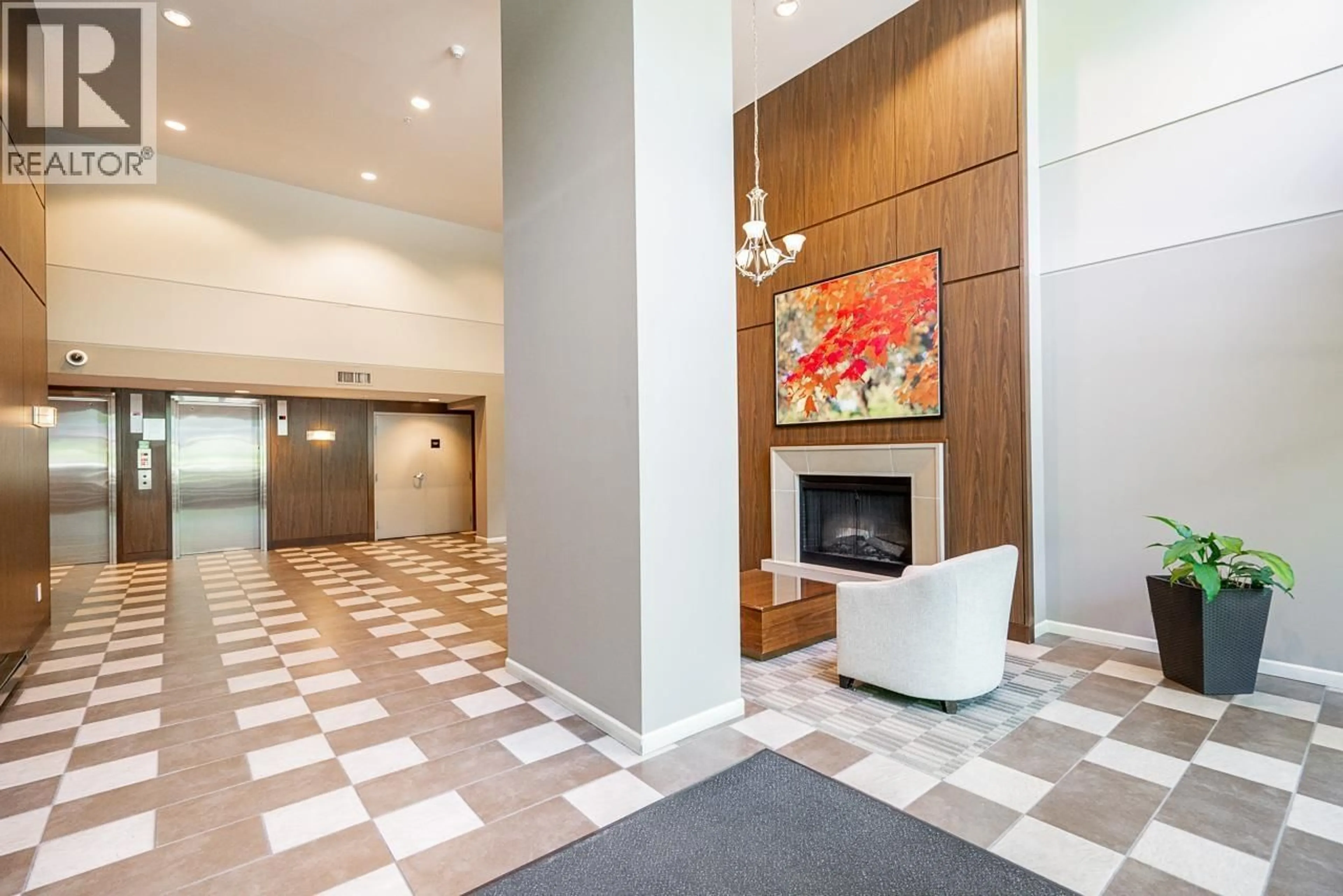 Lobby for 204 - 9262 UNIVERSITY CRESCENT, Burnaby British Columbia V5A0A4