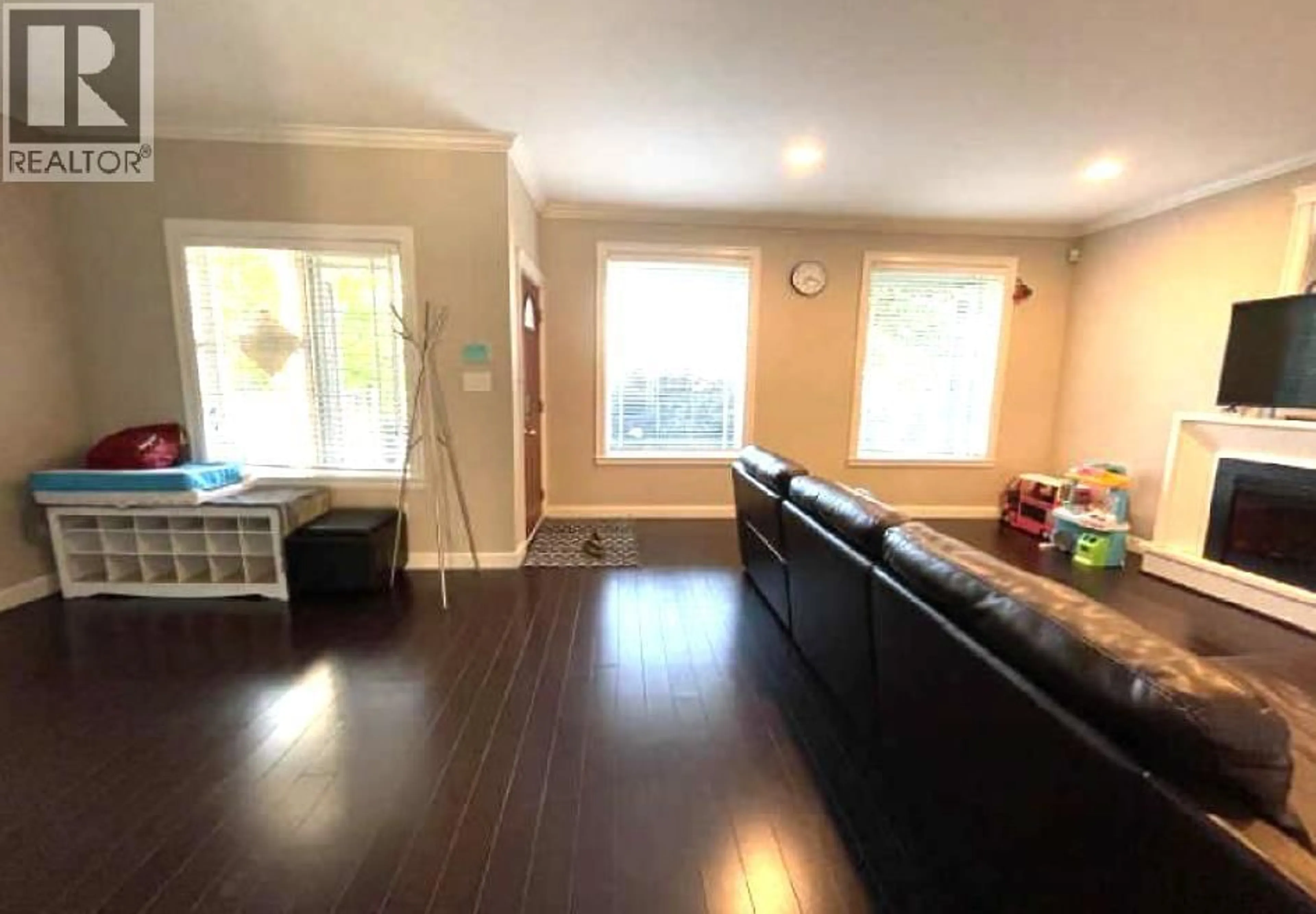 A pic of a room for 4675 BUXTON COURT, Burnaby British Columbia V5H1J1