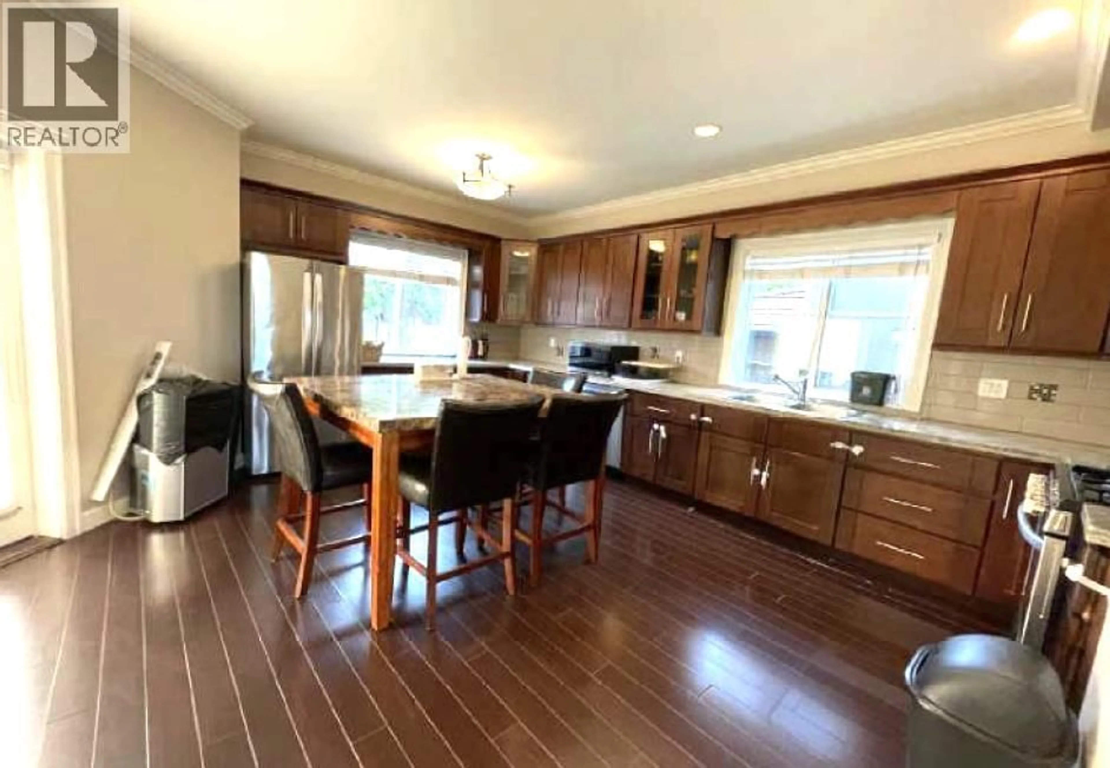 Open concept kitchen, unknown for 4675 BUXTON COURT, Burnaby British Columbia V5H1J1