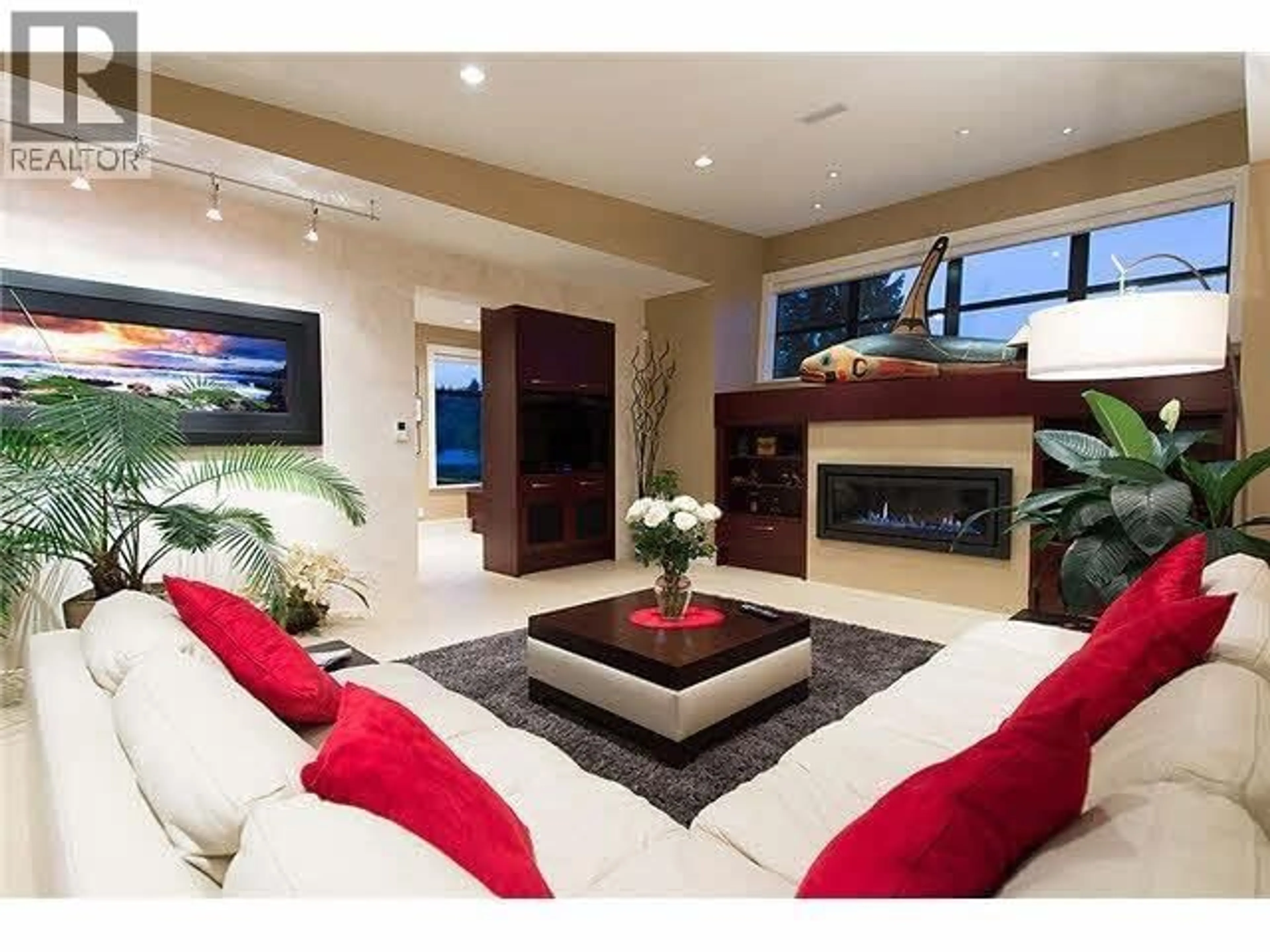 Living room with furniture, unknown for 944 BEACONSFIELD ROAD, North Vancouver British Columbia V7R1S9