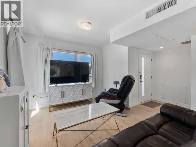 1 - 8428 PARK ROAD, Richmond 3