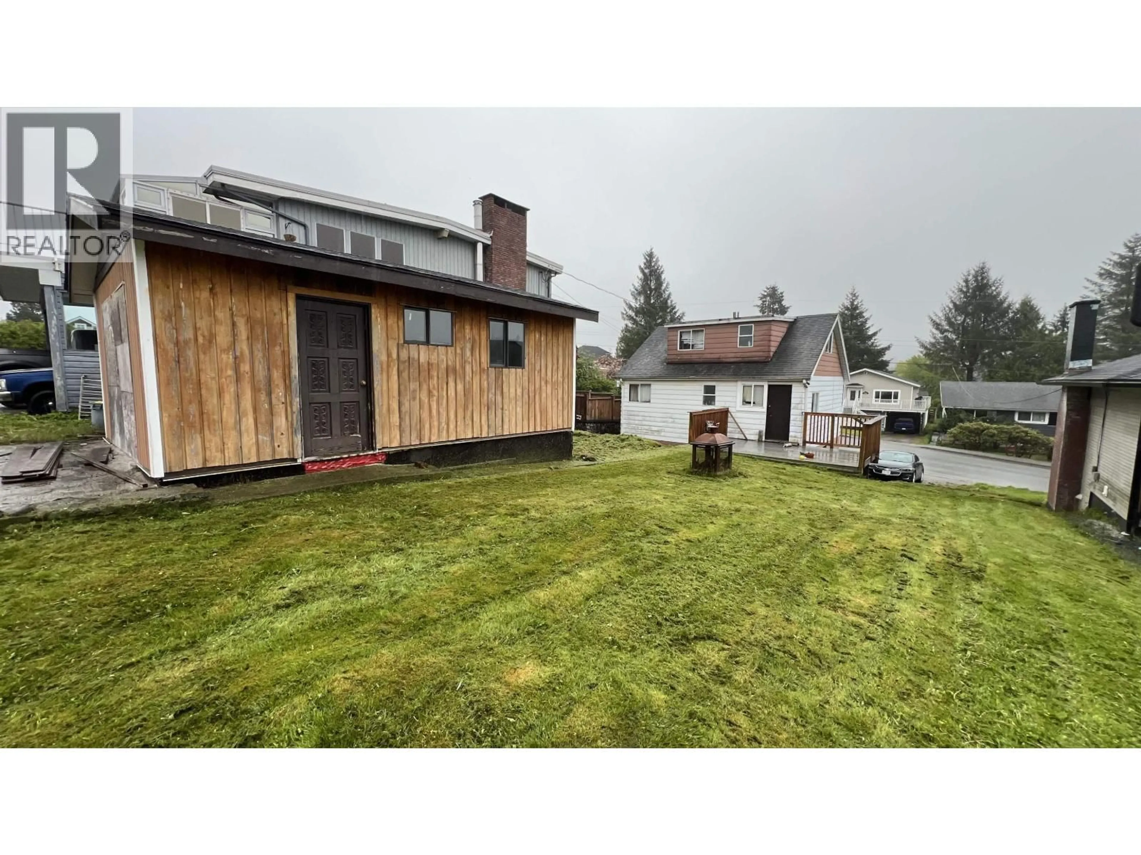 A pic from outside/outdoor area/front of a property/back of a property/a pic from drone, building for 233 5TH AVENUE, Prince Rupert British Columbia V8J1R6