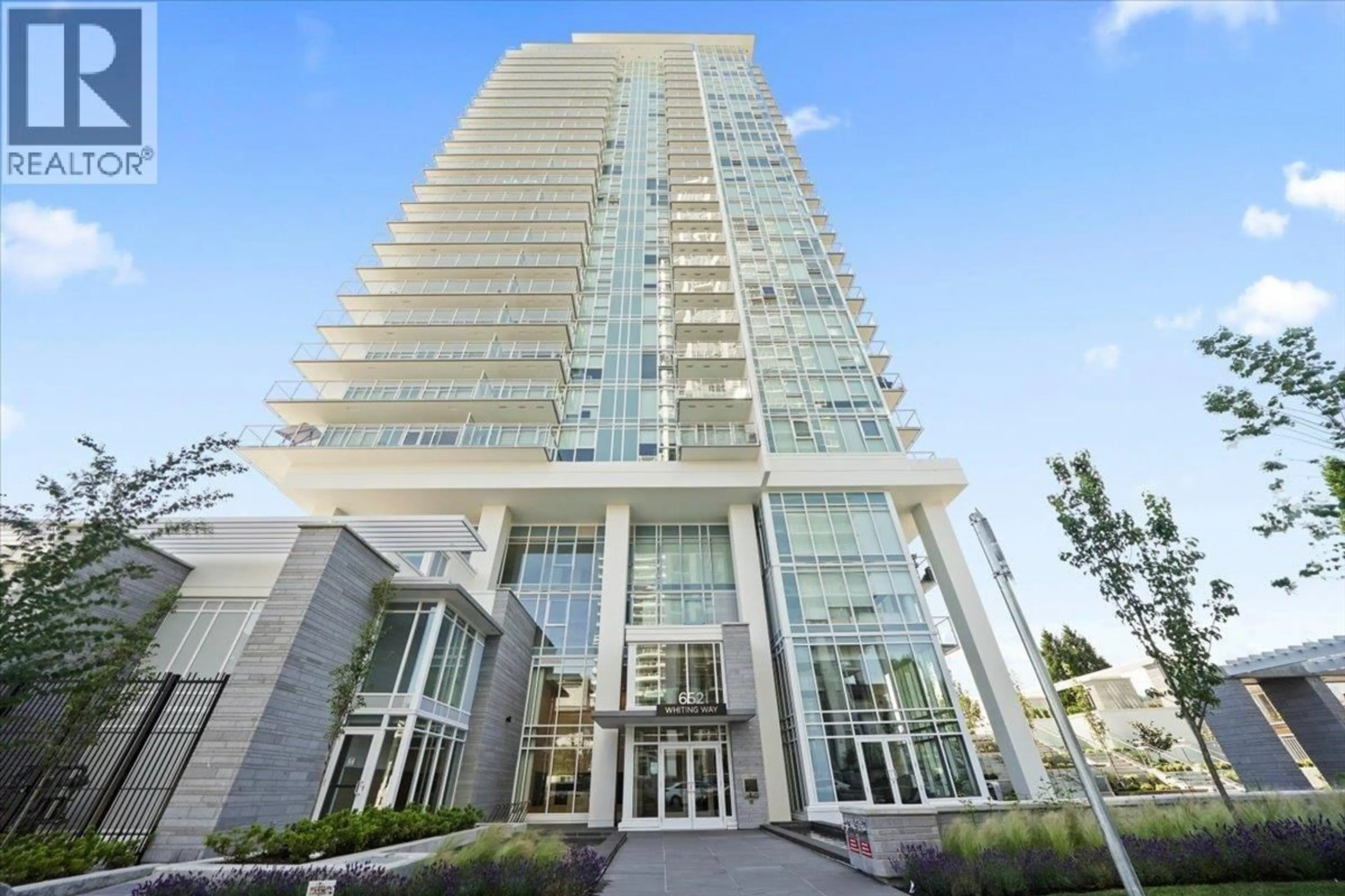 Indoor foyer for 1904 - 652 WHITING WAY, Coquitlam British Columbia V3J0K3