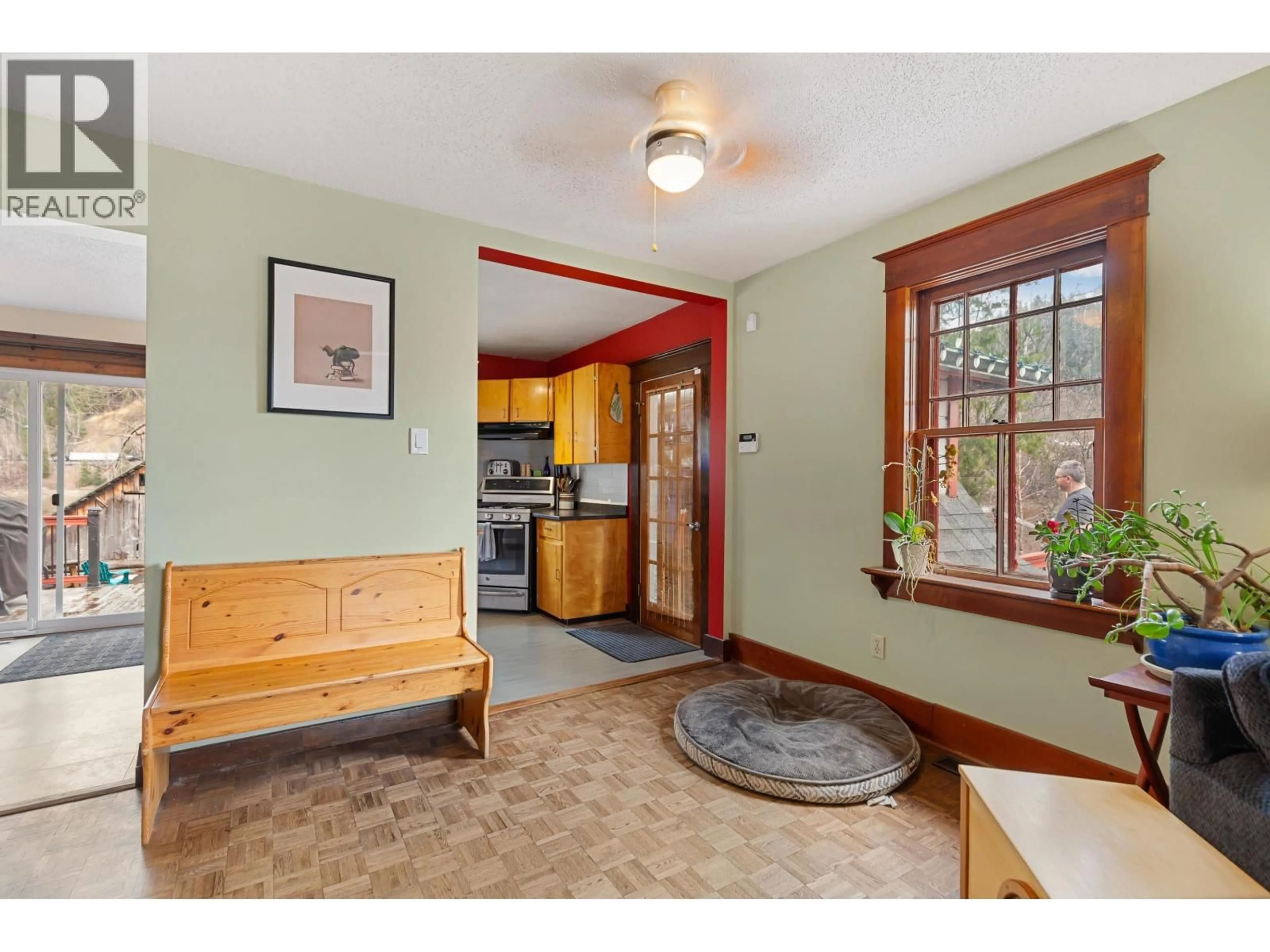 Indoor entryway for 2688 INLANDER STREET, Prince George British Columbia V2L1J9