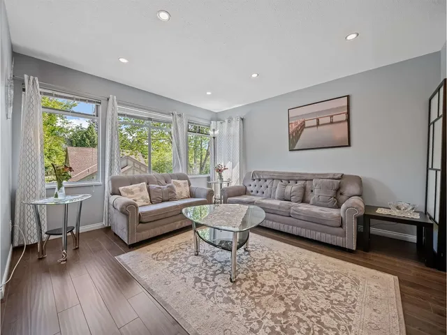 3 - 10238 155A STREET, Surrey 3