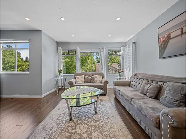 3 - 10238 155A STREET, Surrey 4