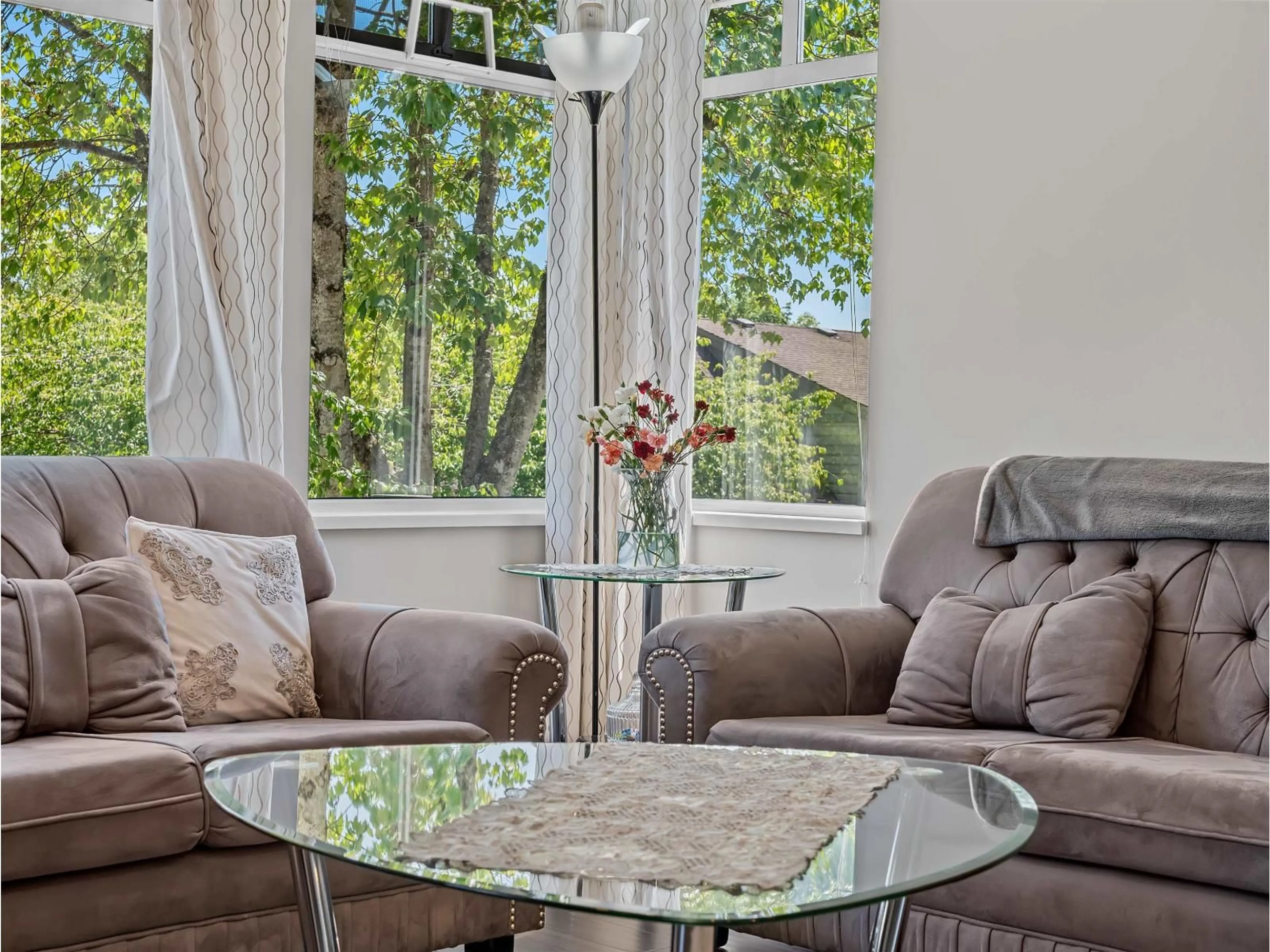 Living room with furniture, unknown for 3 - 10238 155A STREET, Surrey British Columbia V3R0V8