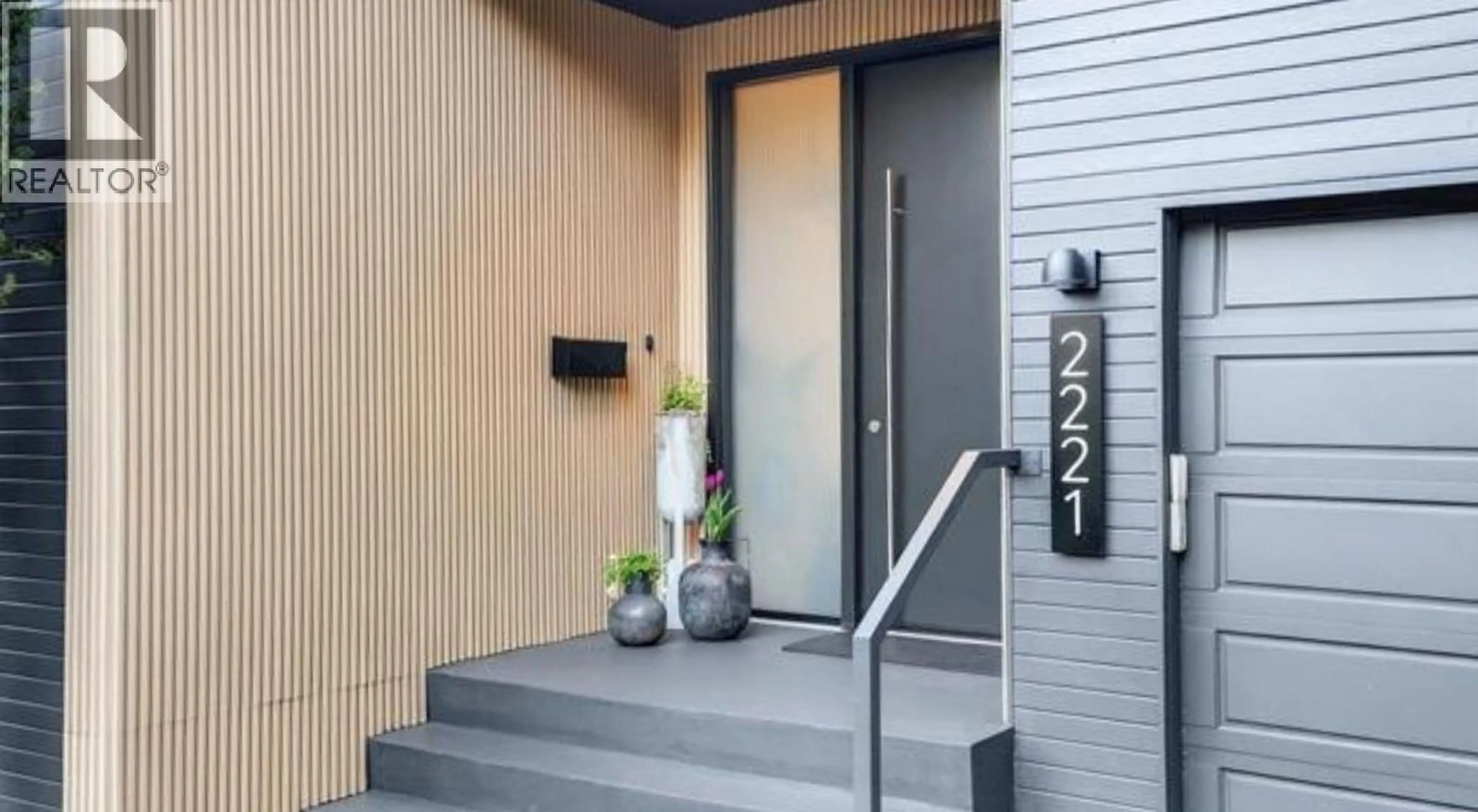 Unknown for 2221 BOWSER AVENUE, North Vancouver British Columbia V7P2Z1