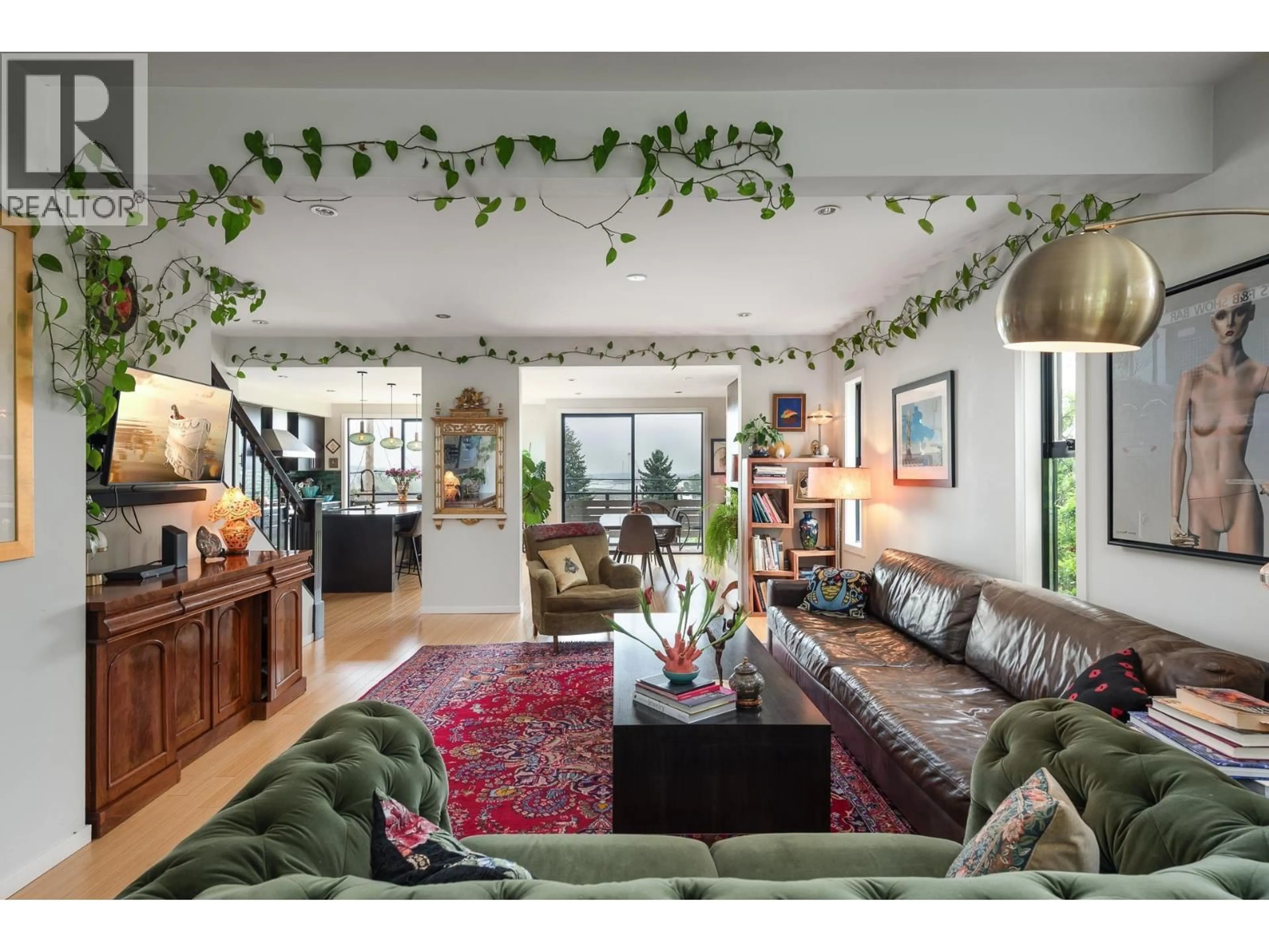 Living room with furniture, unknown for 112 MINER STREET, New Westminster British Columbia V3L3Z2
