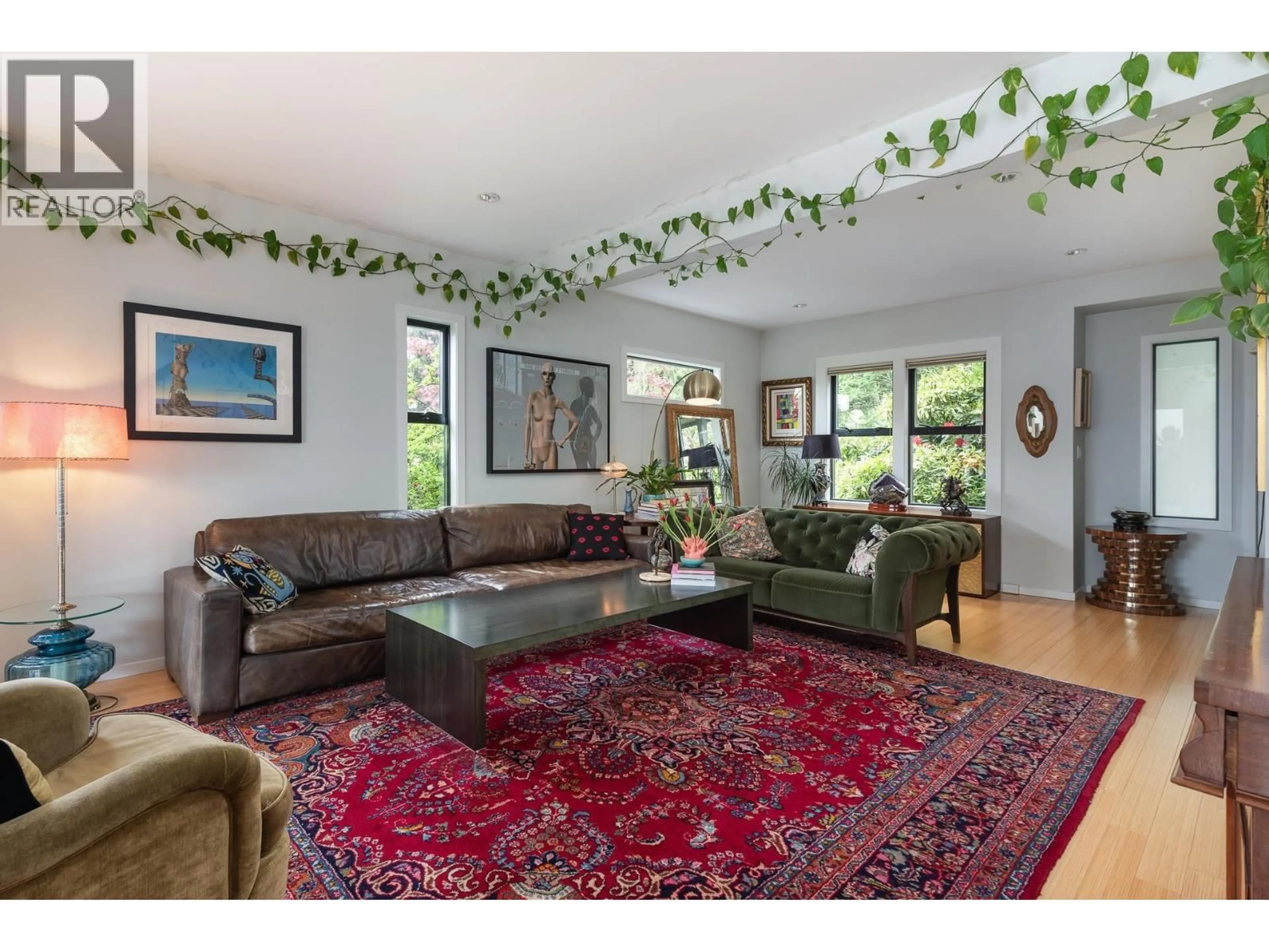 Living room with furniture, unknown for 112 MINER STREET, New Westminster British Columbia V3L3Z2