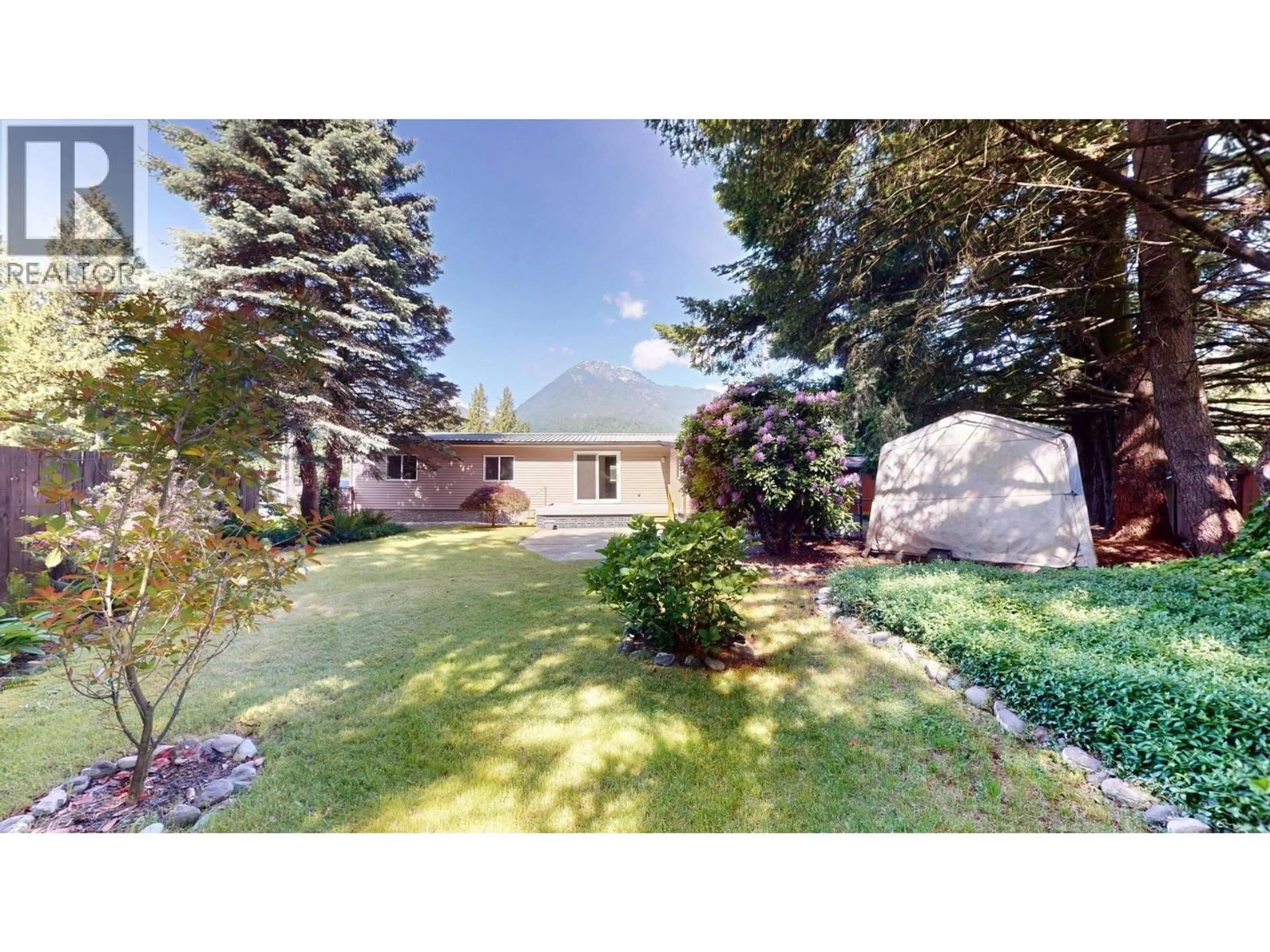 A pic from outside/outdoor area/front of a property/back of a property/a pic from drone, street for 91 - 1830 MAMQUAM ROAD, Squamish British Columbia V0N1T0