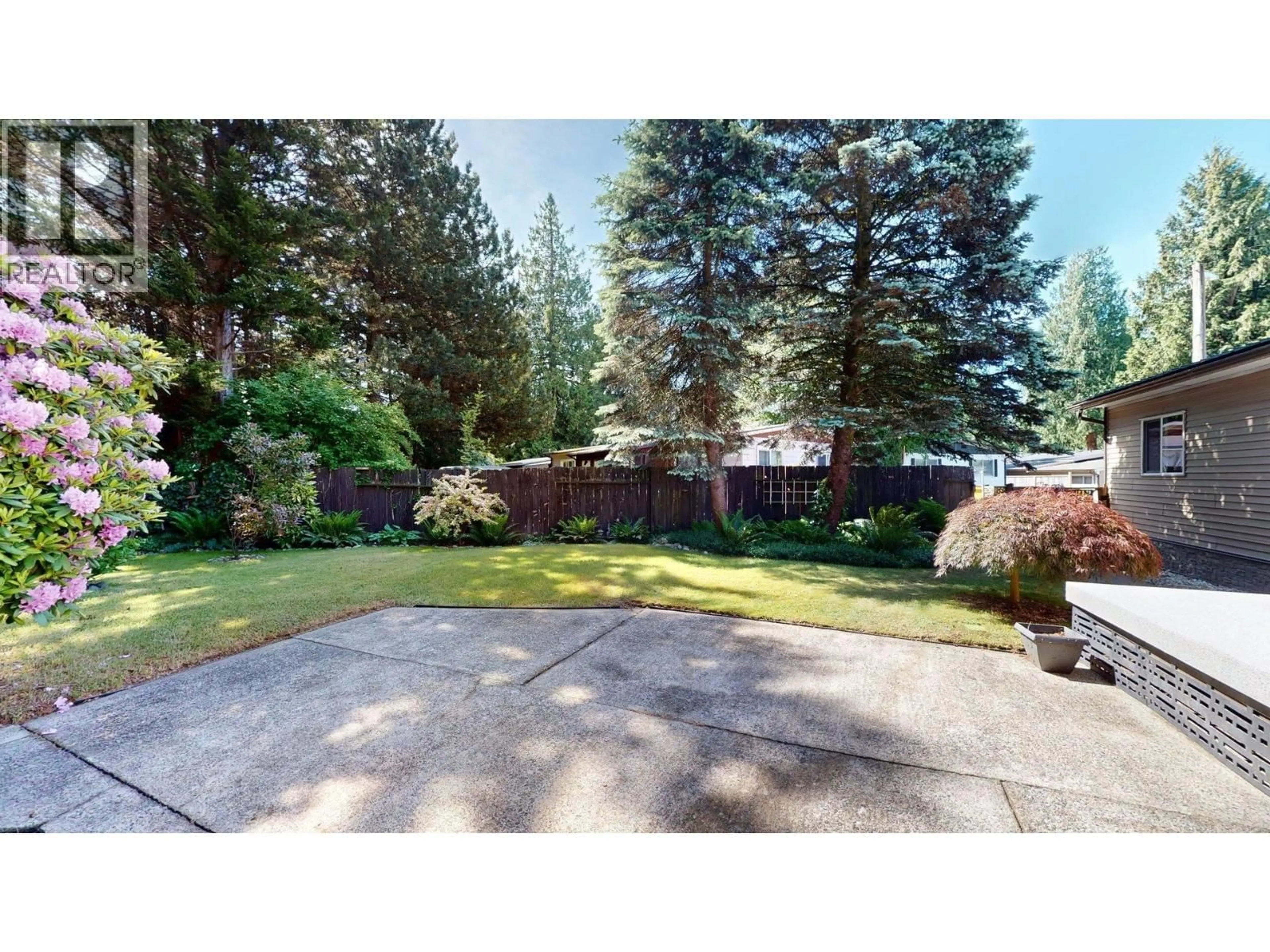 A pic from outside/outdoor area/front of a property/back of a property/a pic from drone, unknown for 91 - 1830 MAMQUAM ROAD, Squamish British Columbia V0N1T0
