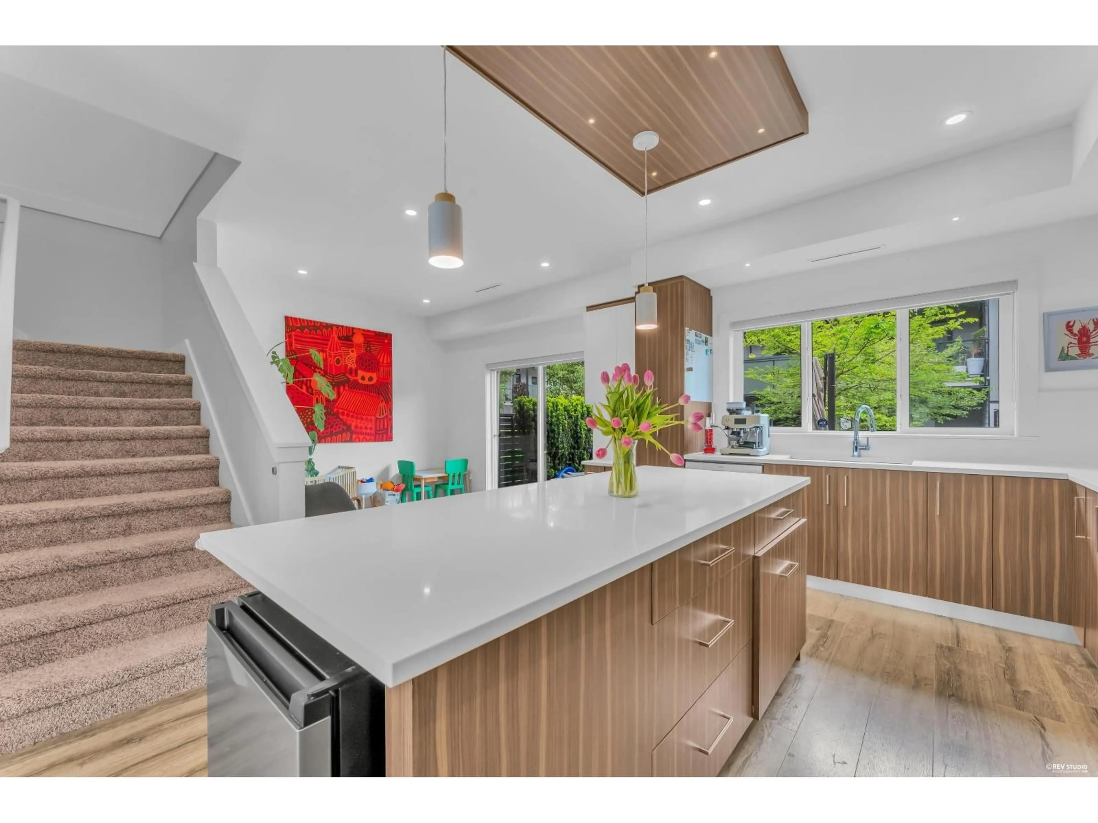 Open concept kitchen, unknown for 27 - 15177 60 AVENUE, Surrey British Columbia V3S7B3