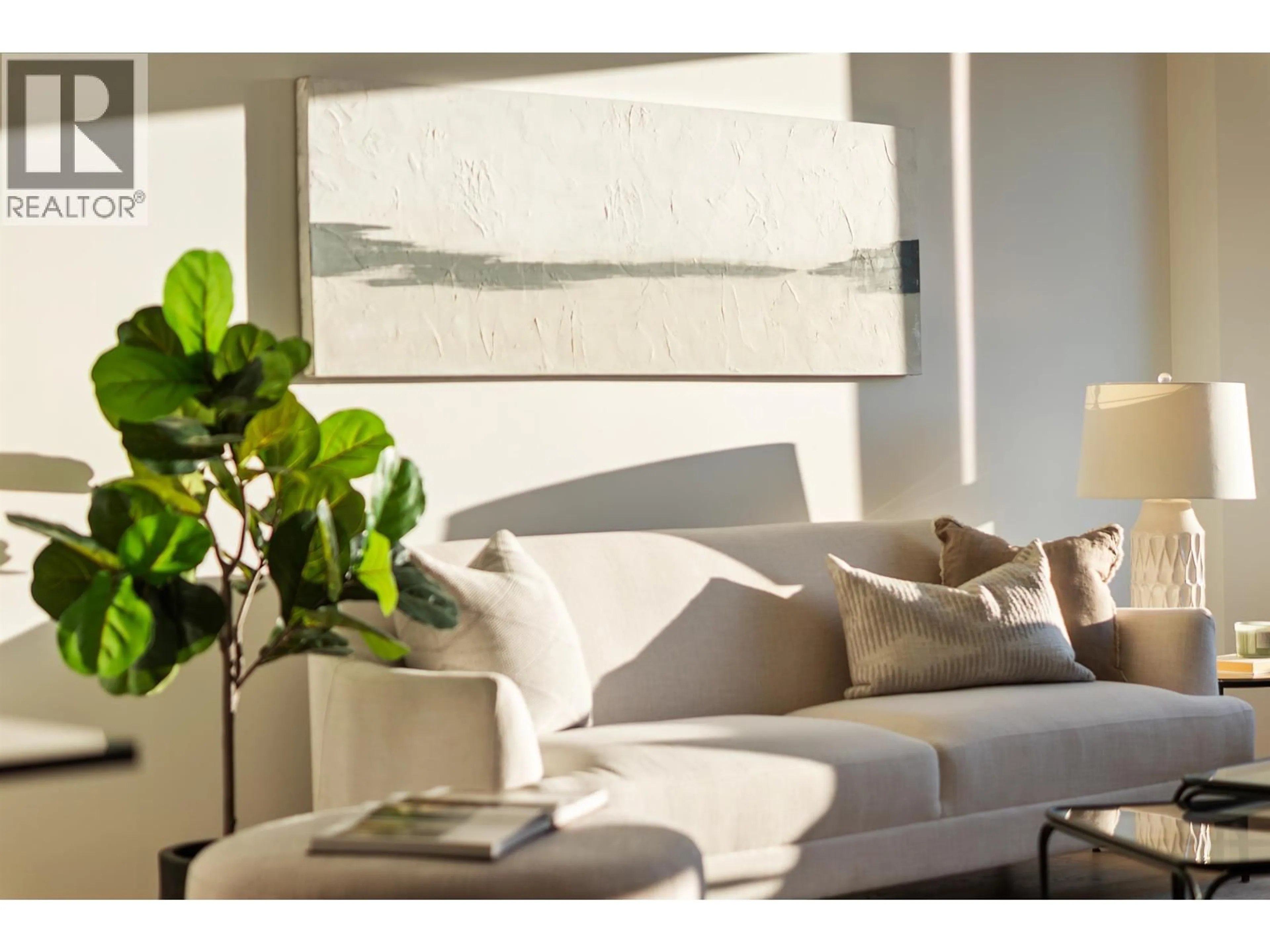 Living room with furniture, unknown for 403 - 1688 CYPRESS ST STREET, Vancouver British Columbia V6J5J1
