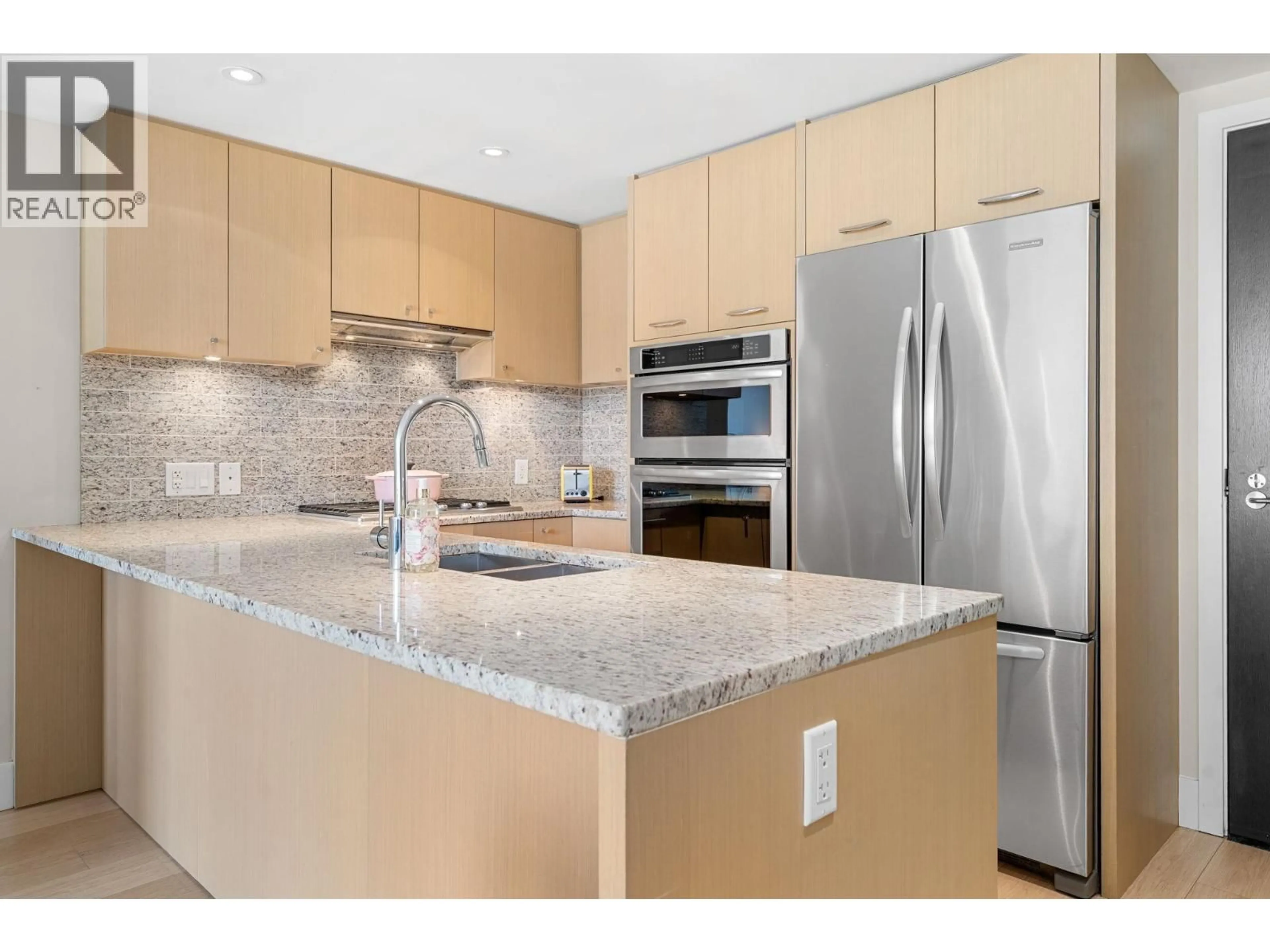 Unknown for 311 - 150 15 STREET, North Vancouver British Columbia V7M0C4