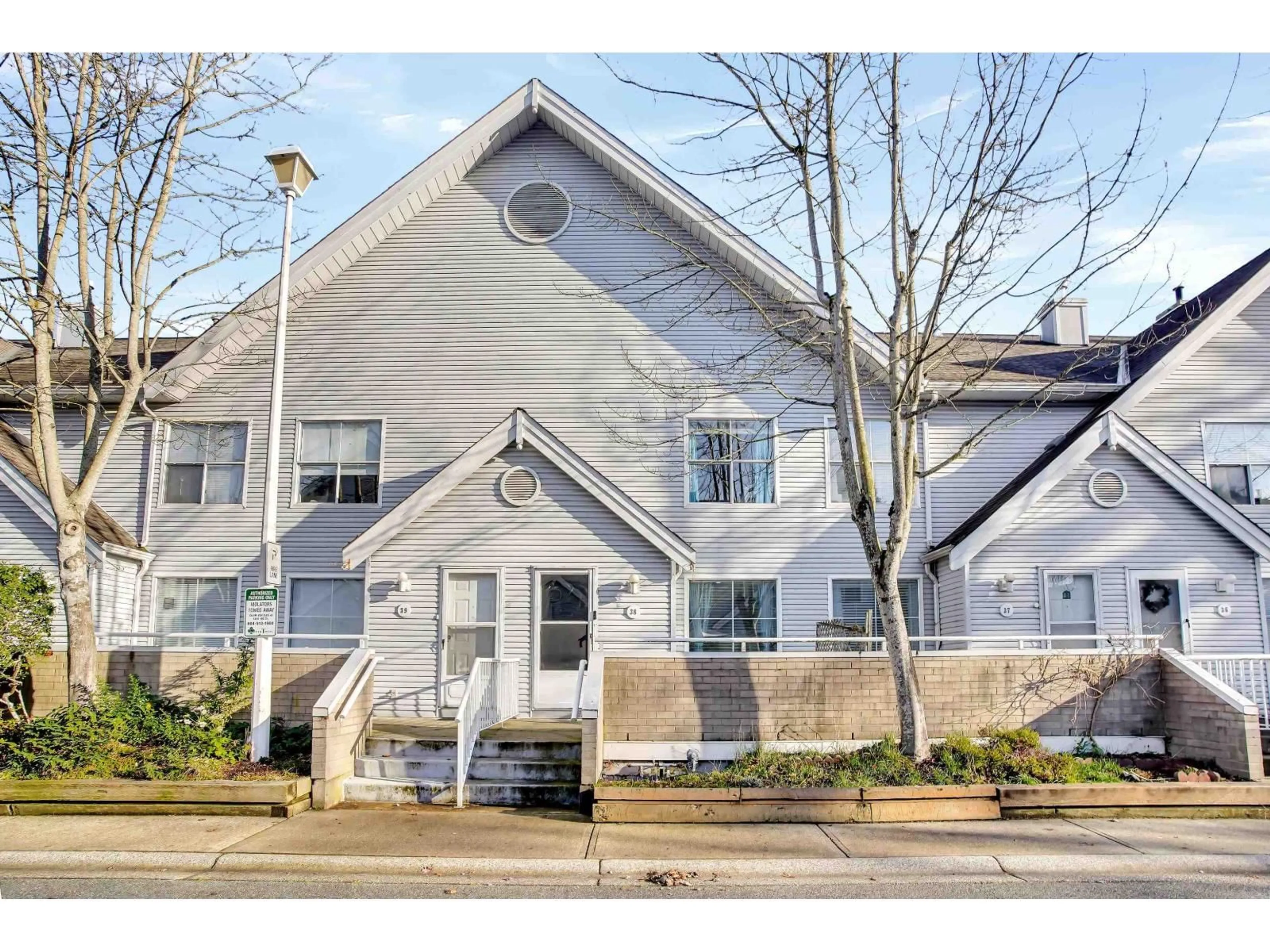 Home with vinyl exterior material, street for 38 - 13706 74 AVENUE, Surrey British Columbia V3W1K3