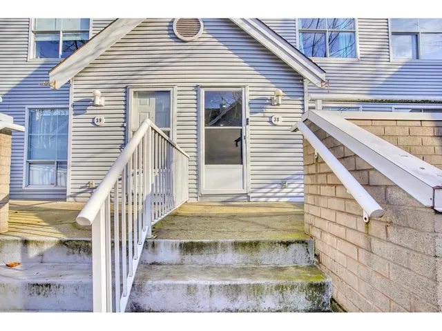 38 - 13706 74 AVENUE, Surrey 2