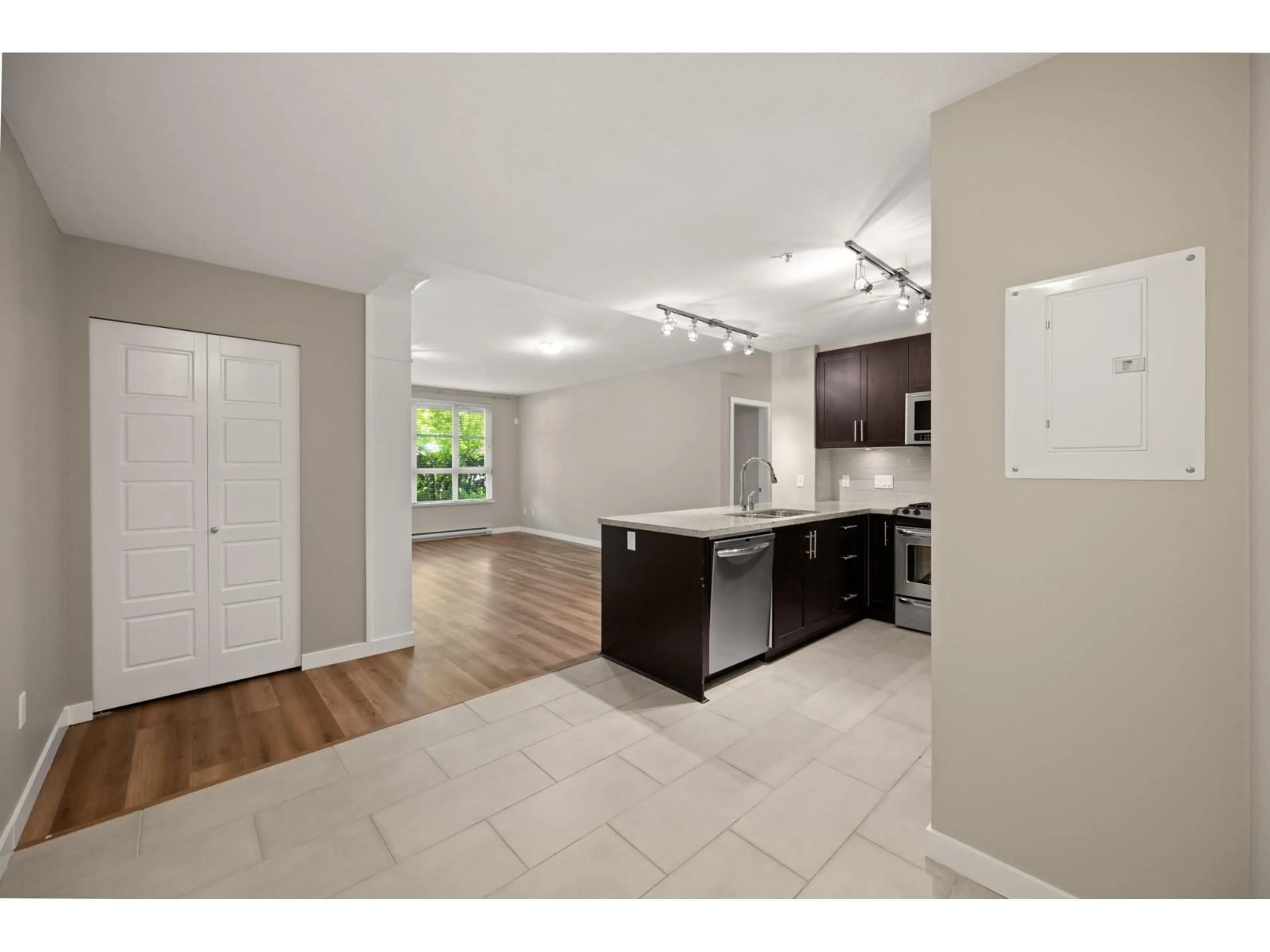 Unknown for 109 - 23255 BILLY BROWN ROAD, Langley British Columbia V1M0C8