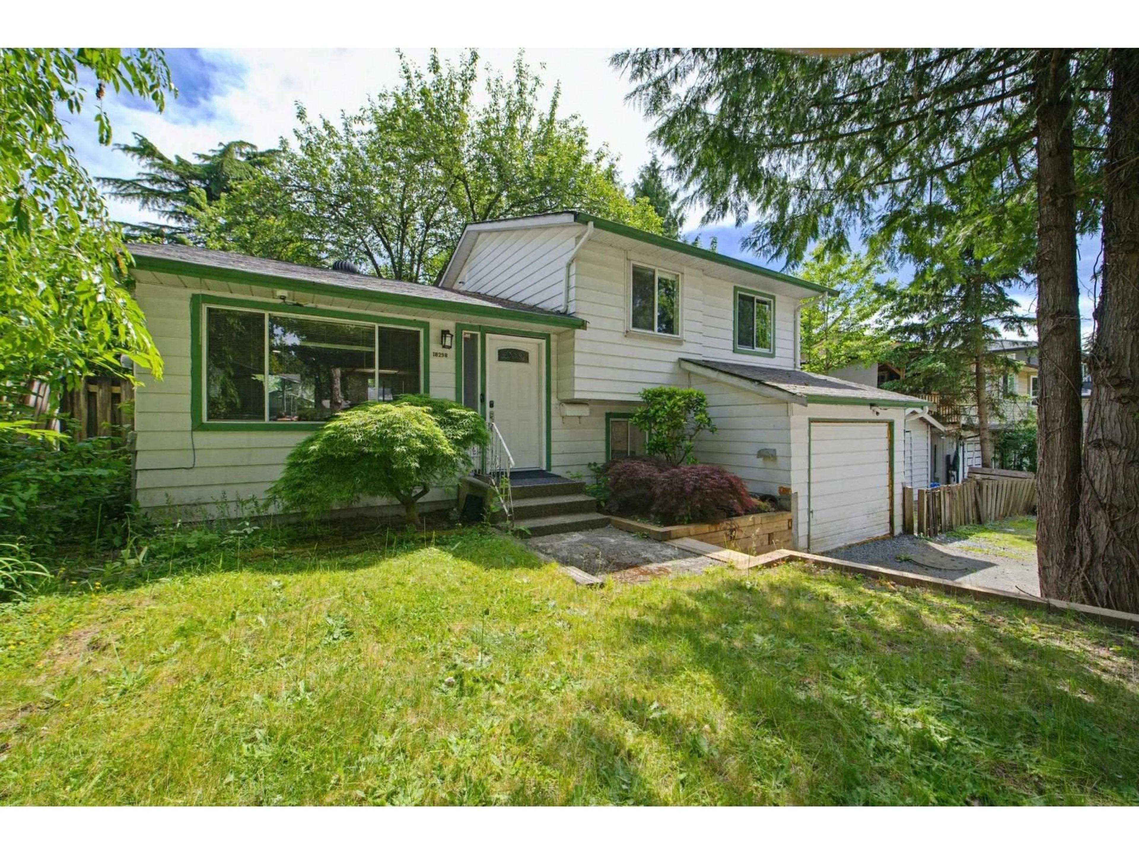 Unknown for 18298 63A AVENUE, Surrey British Columbia V3S8A8