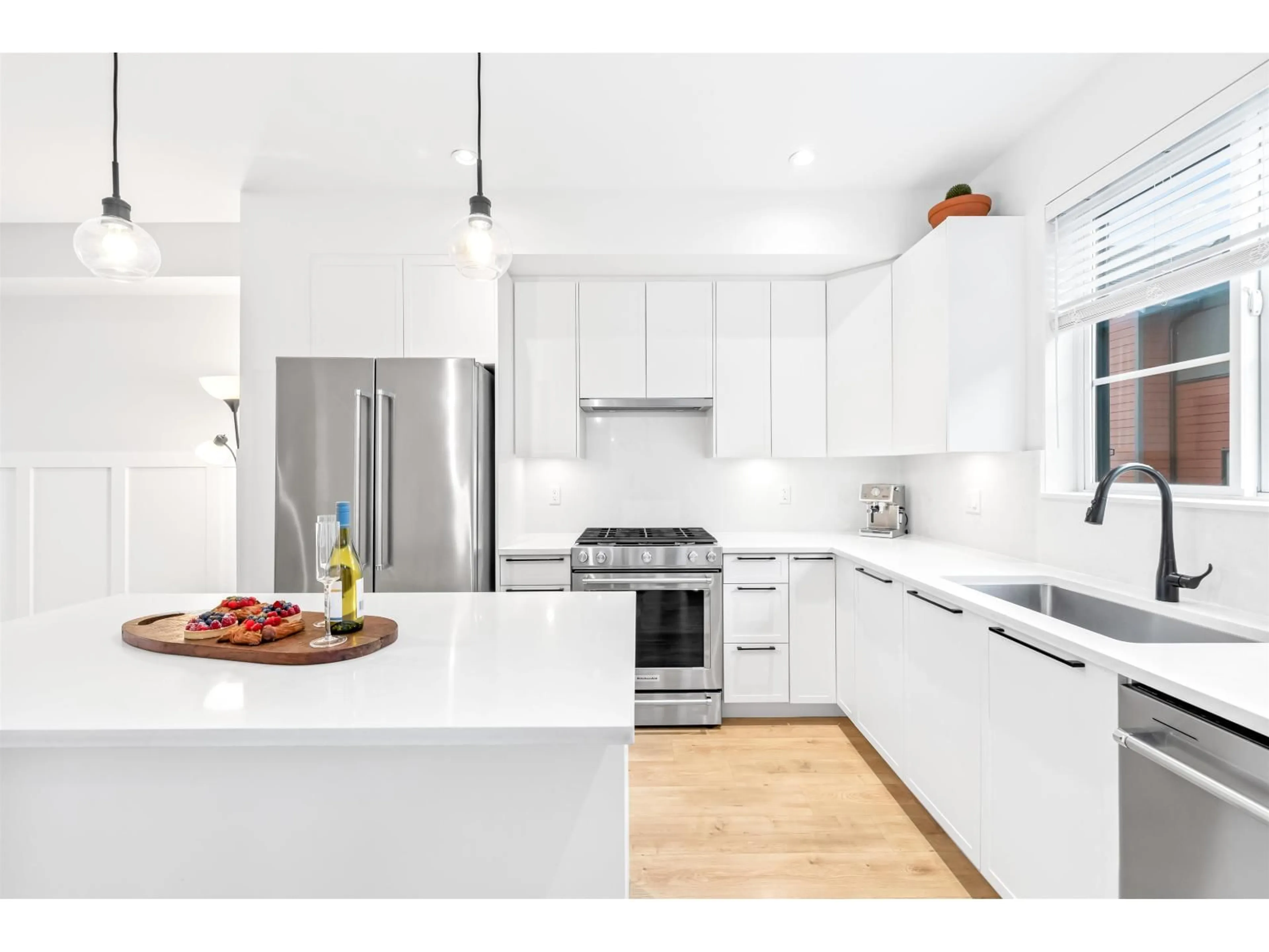 Open concept kitchen, unknown for 18 - 19897 75A AVENUE, Langley British Columbia V2Y3S2