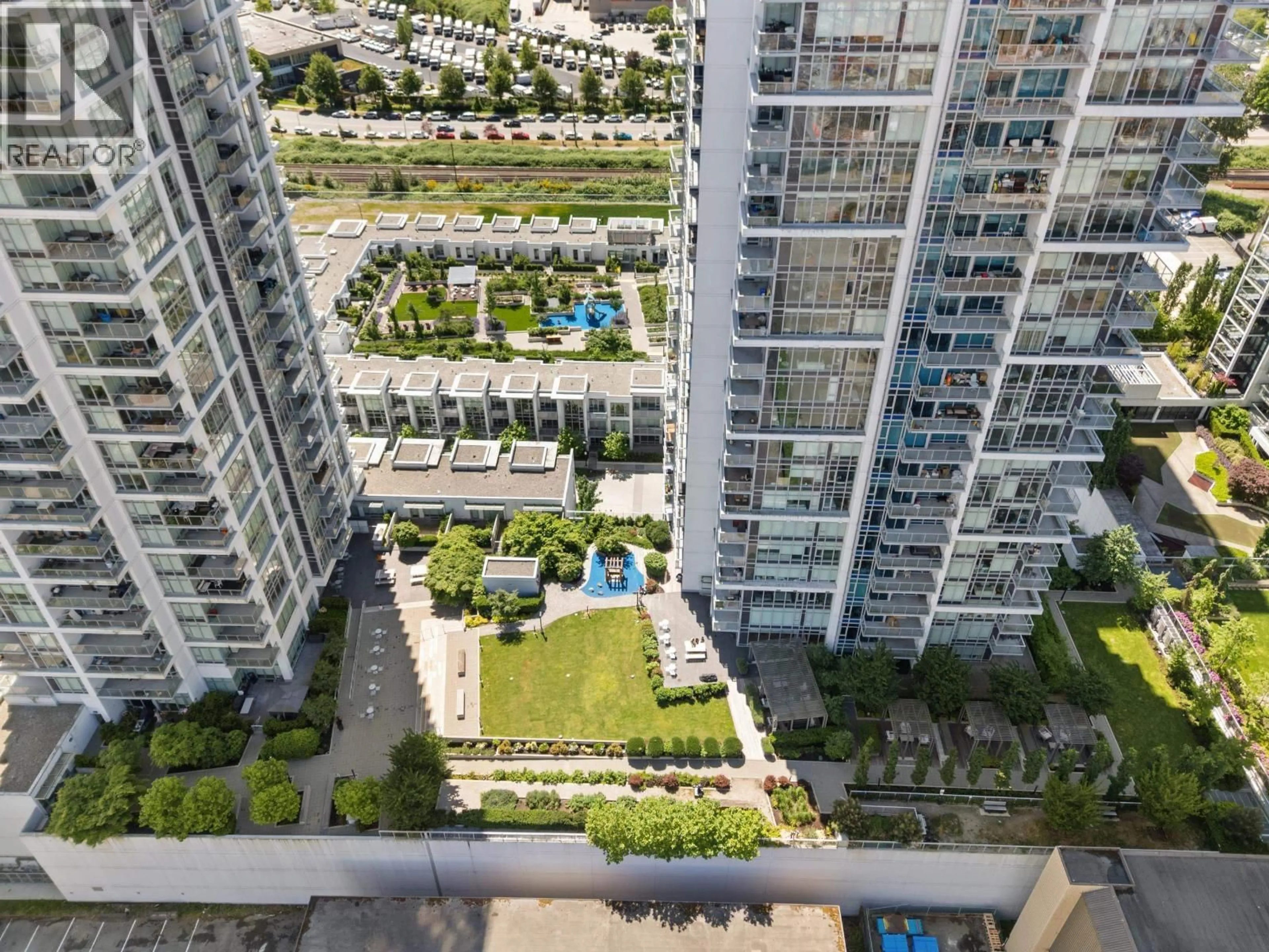 A pic from outside/outdoor area/front of a property/back of a property/a pic from drone, city buildings view from balcony for TH307 - 2351 BETA AVENUE, Burnaby British Columbia V5C0M2