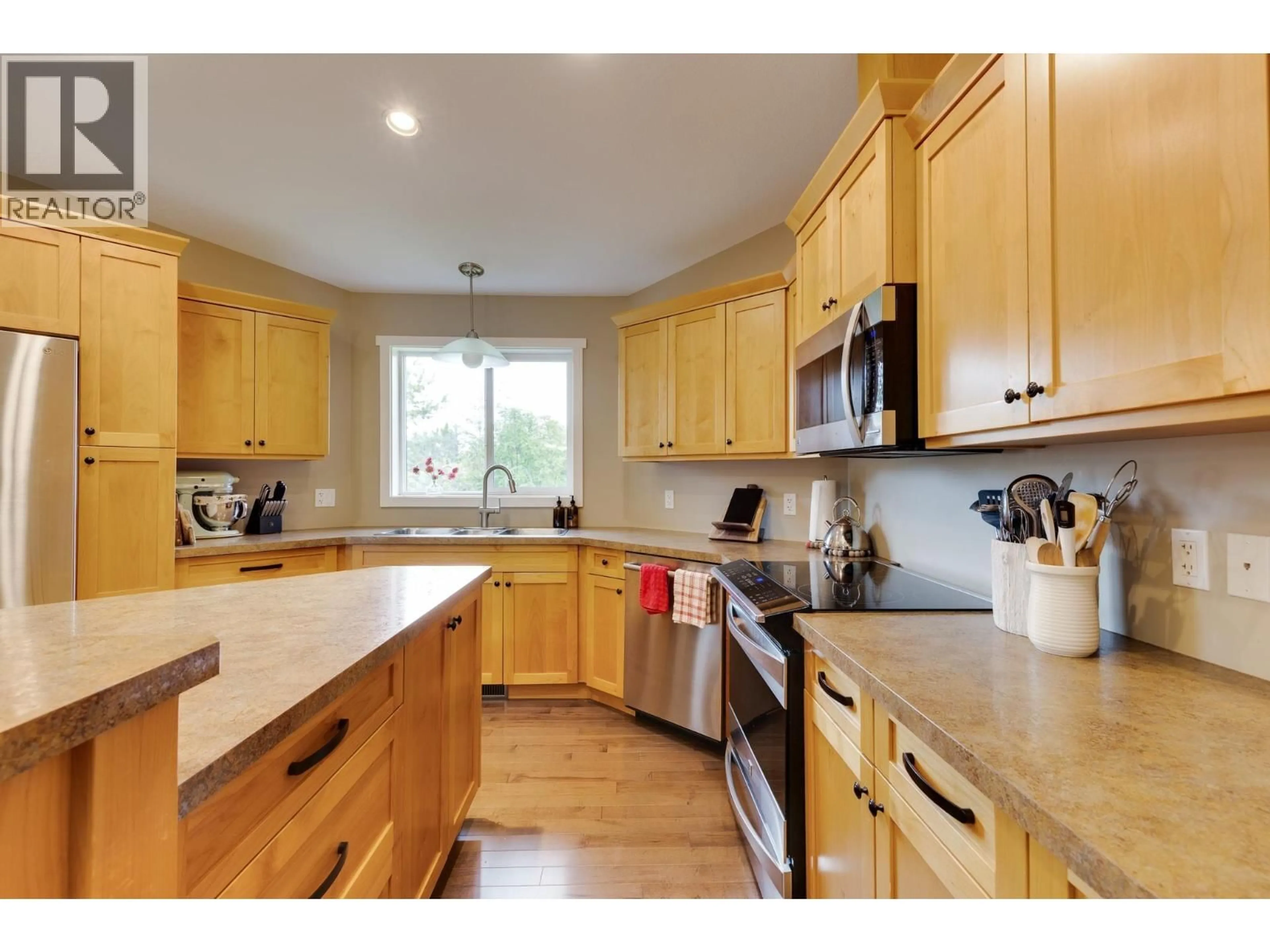 Open concept kitchen, unknown for 7556 HOUGH PLACE, Prince George British Columbia V2N0A5