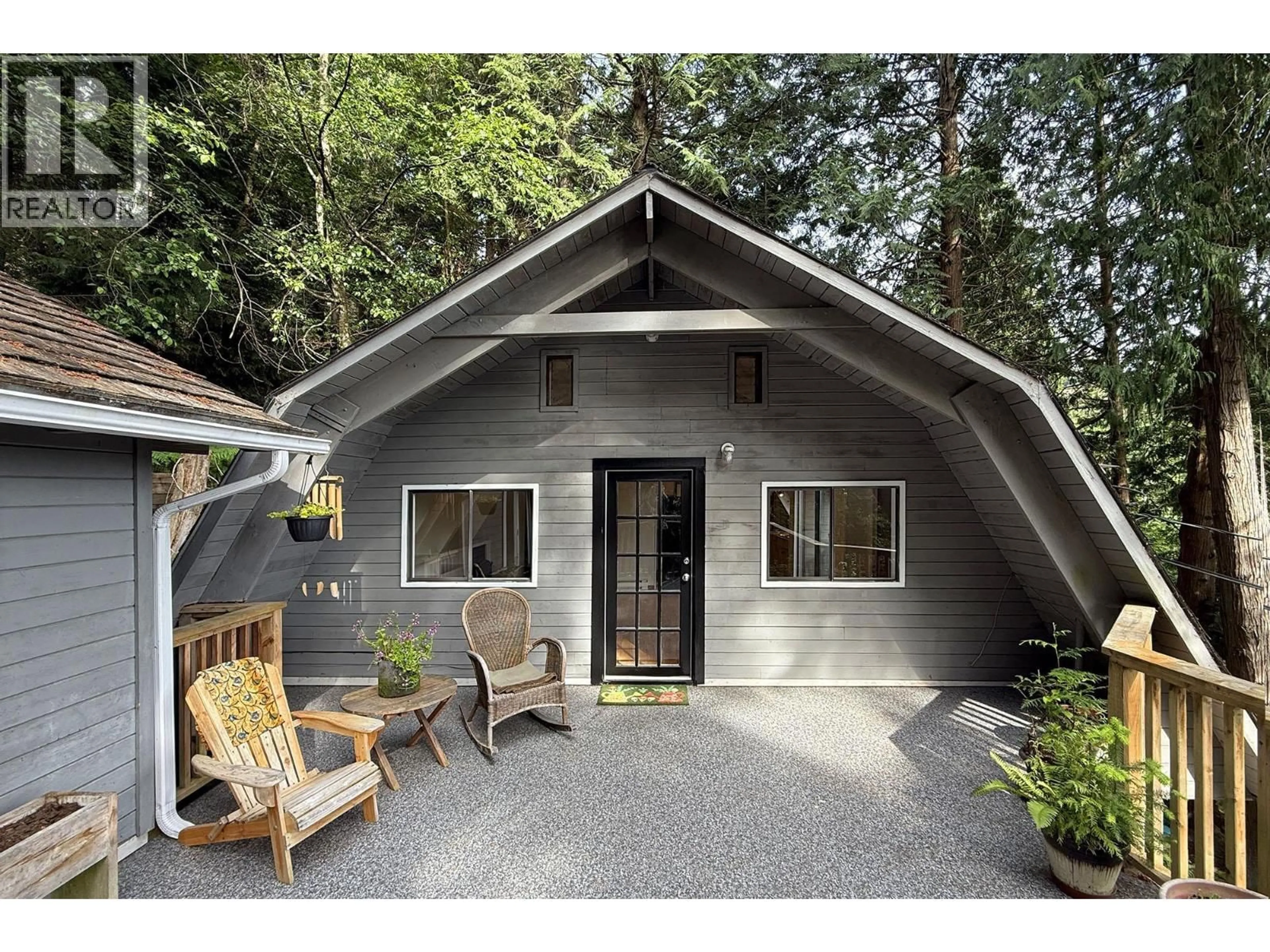 Home with vinyl exterior material, street for 709 WINDJAMMER ROAD, Bowen Island British Columbia V0N1G2