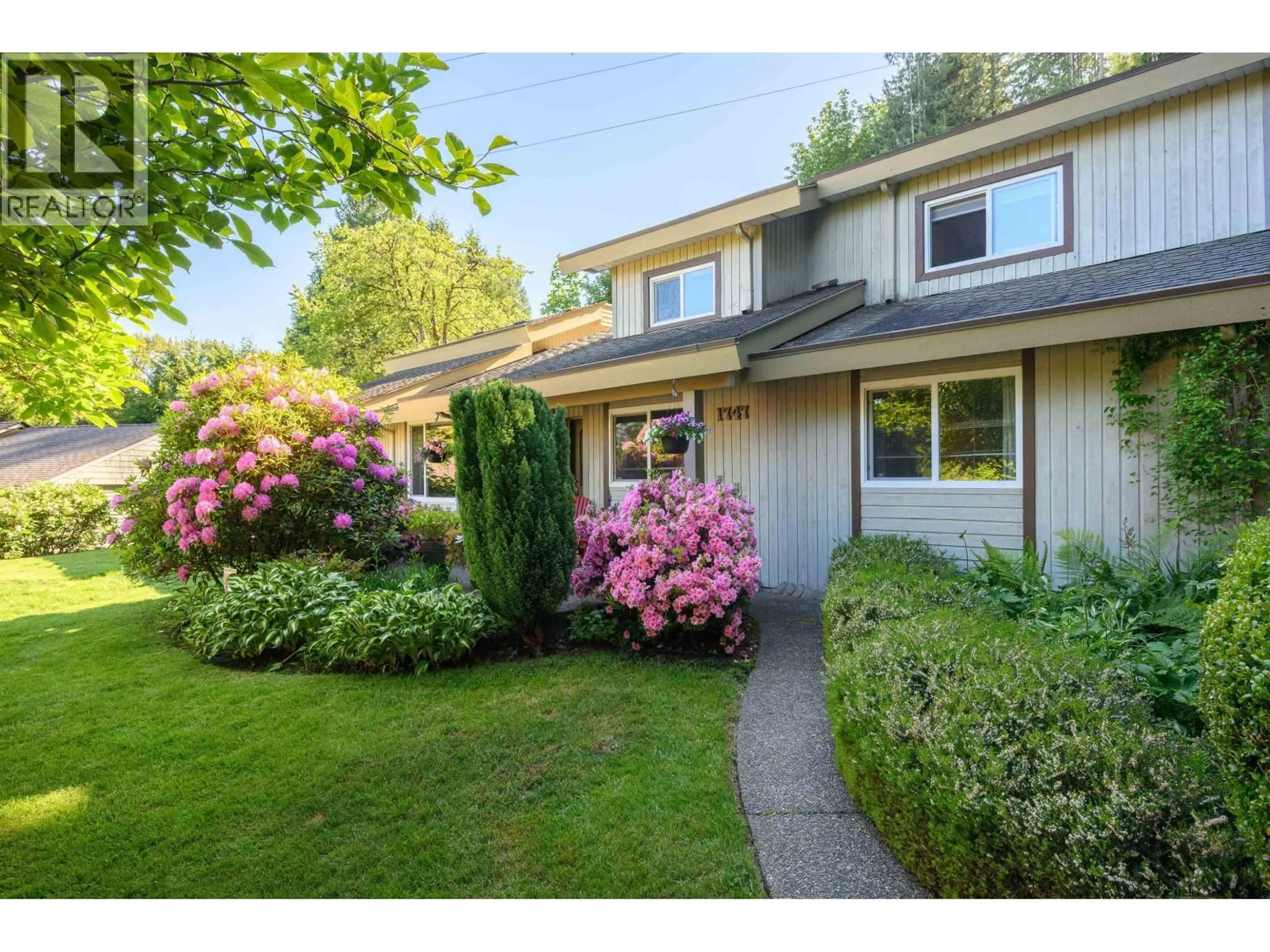 Home with vinyl exterior material, street for 1747 BELLELYNN PLACE, North Vancouver British Columbia V7J2T9