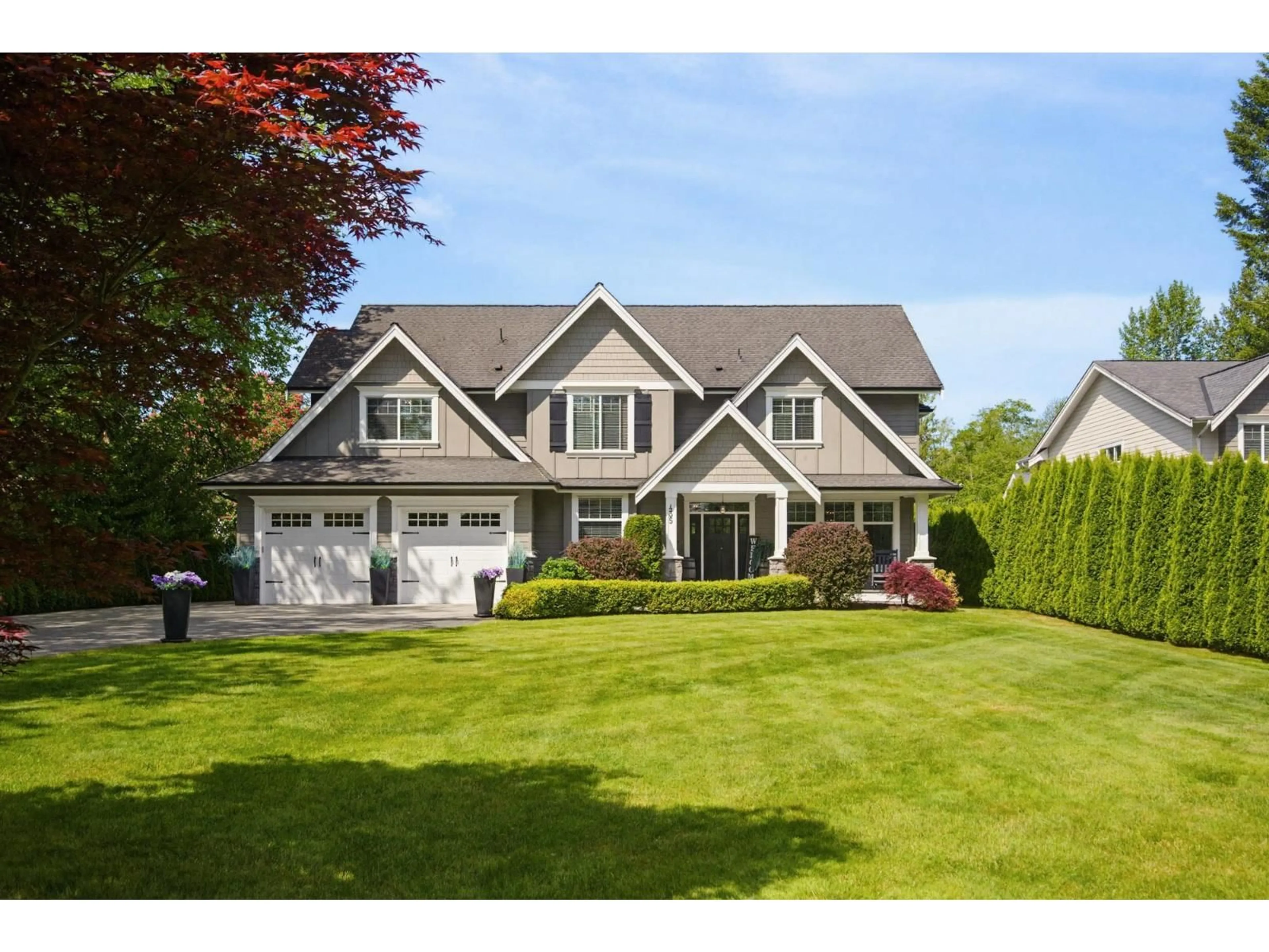 Home with vinyl exterior material, street for 435 204 STREET, Langley British Columbia V2Z1V5