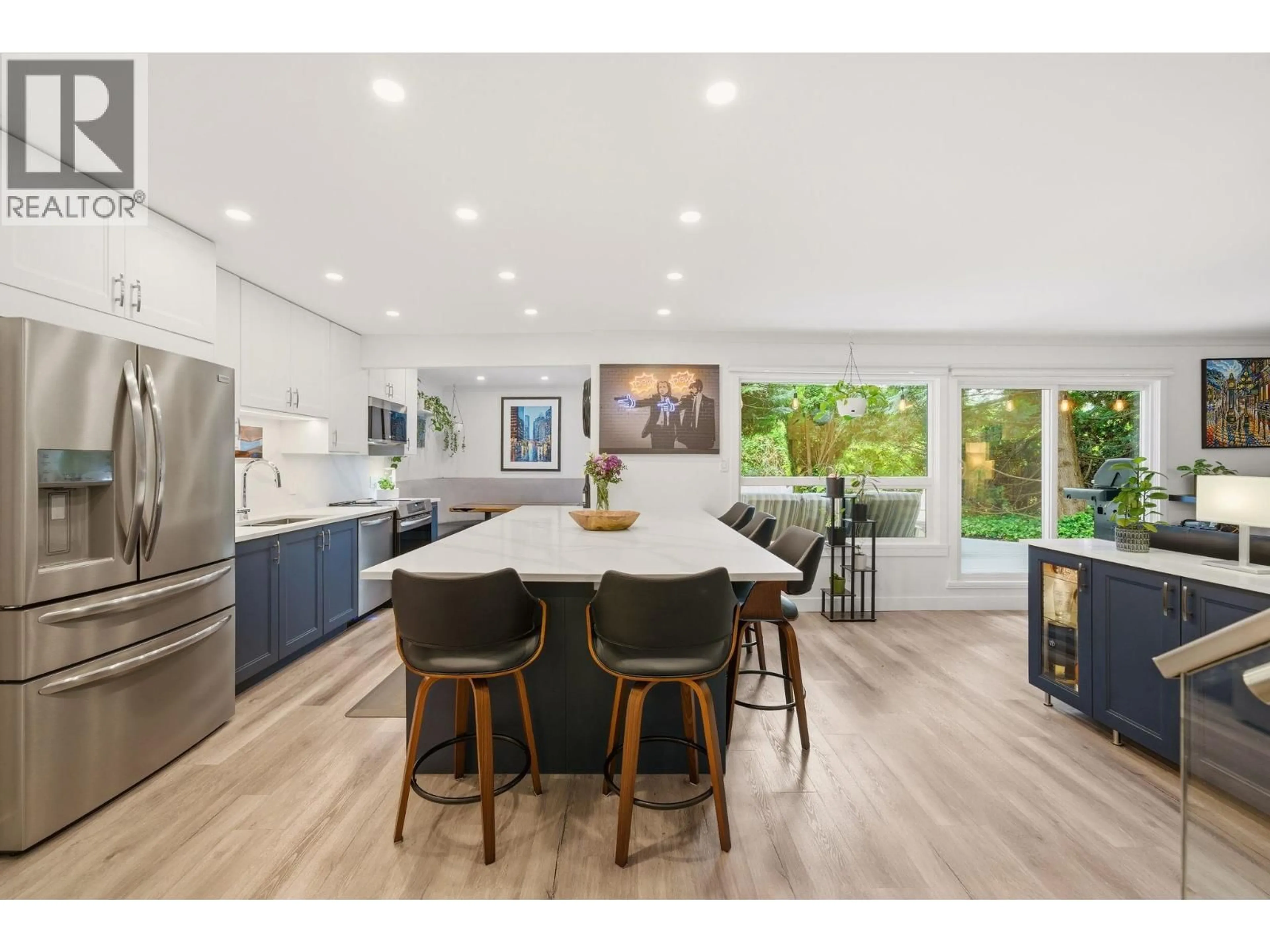 Open concept kitchen, unknown for 4 - 9151 FOREST GROVE DRIVE, Burnaby British Columbia V5A3Z5