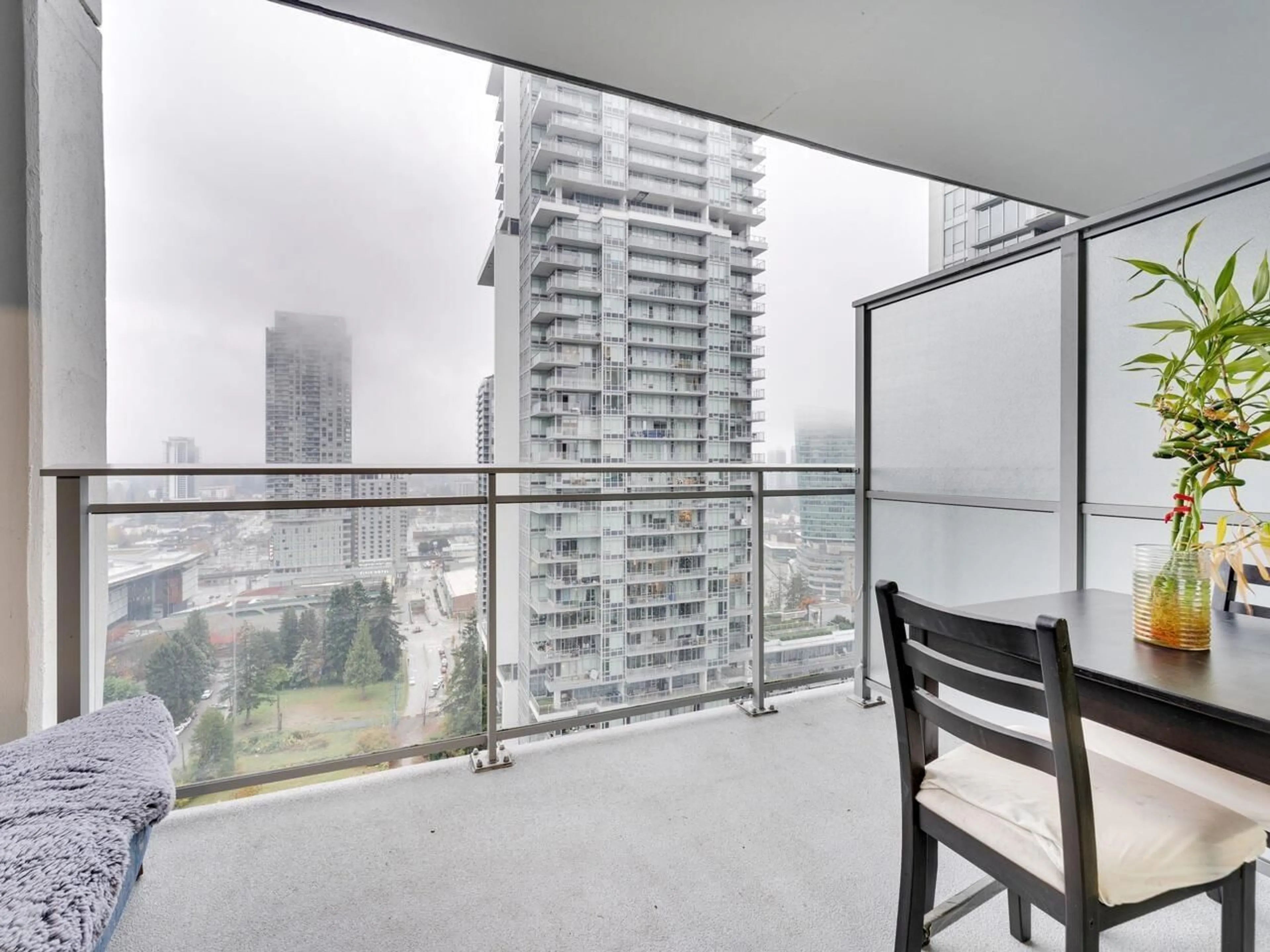 Unknown for 2311 - 13308 CENTRAL AVENUE, Surrey British Columbia V3T0M4