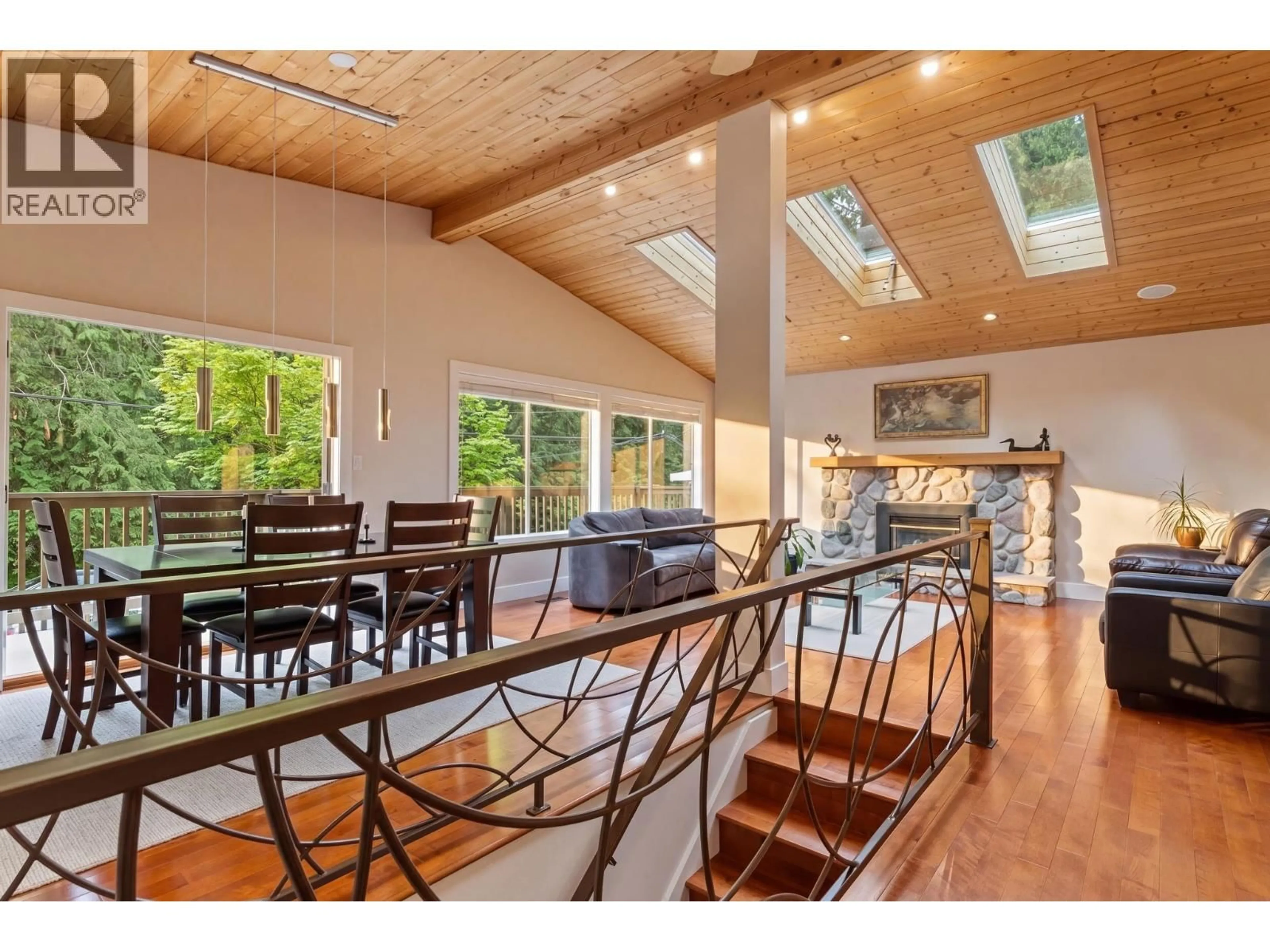 Unknown for 676 WELLINGTON DRIVE, North Vancouver British Columbia V7K1K7