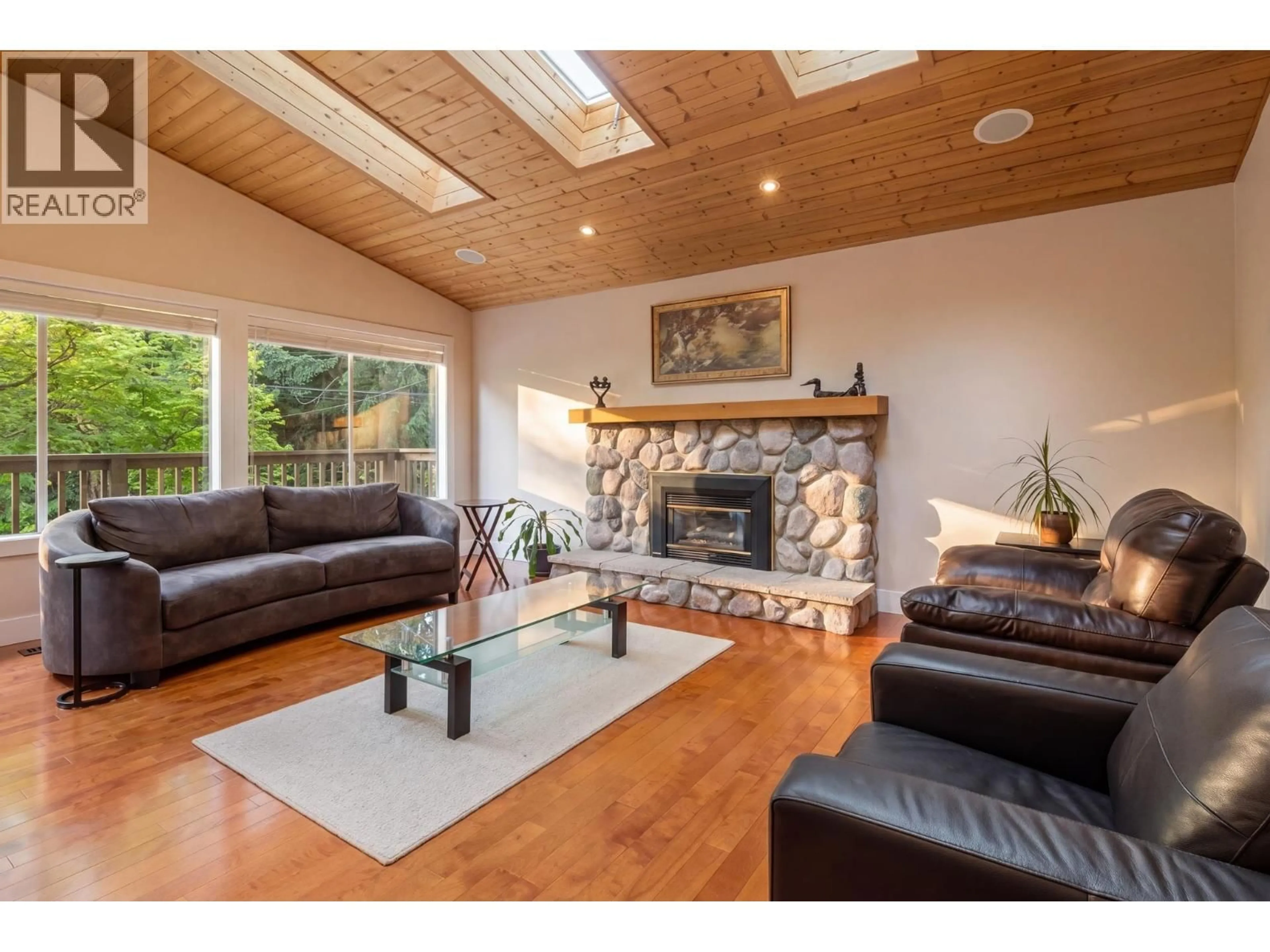 Unknown for 676 WELLINGTON DRIVE, North Vancouver British Columbia V7K1K7
