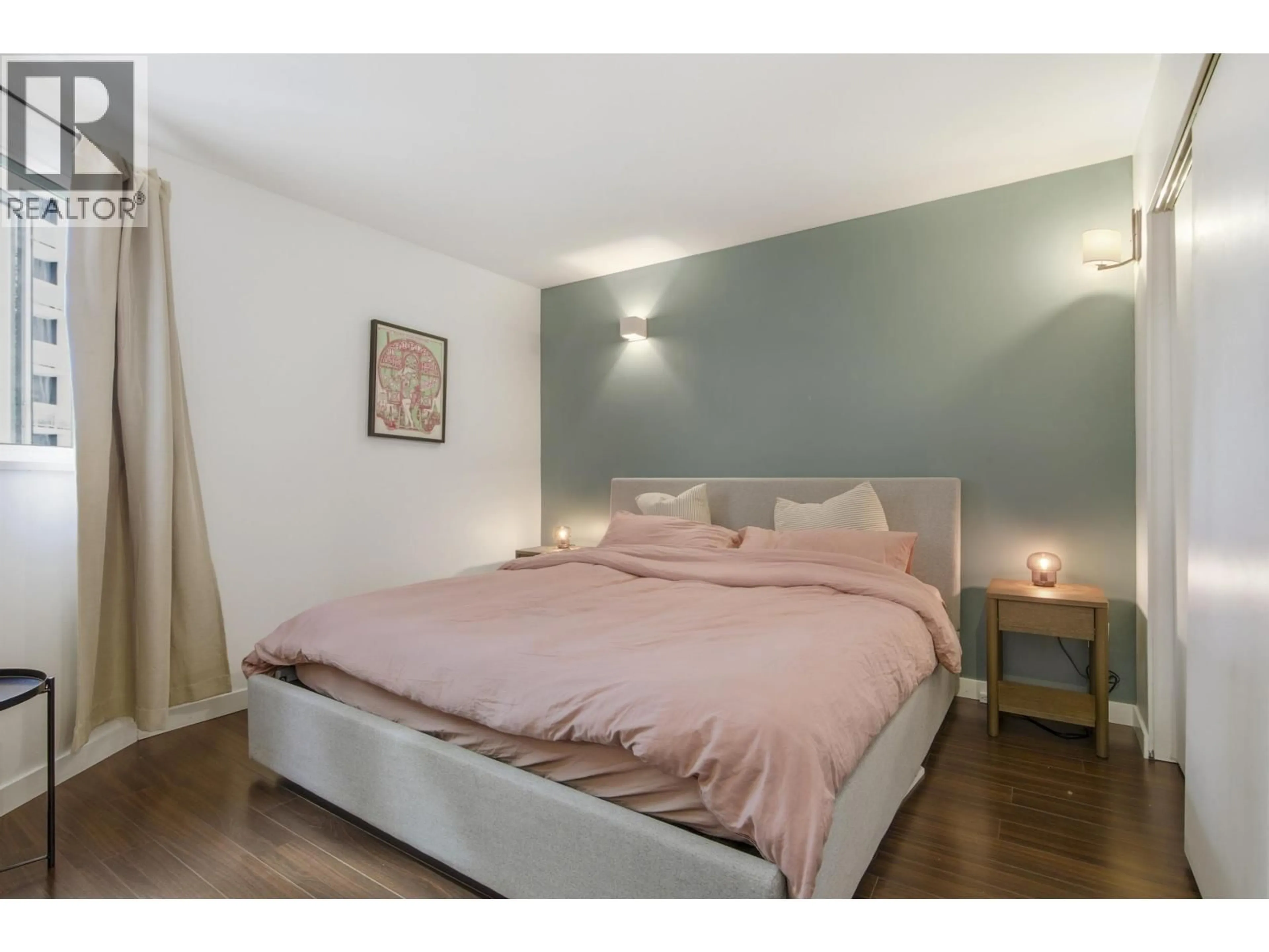 Unknown for 201 - 3465 GLEN DRIVE, Vancouver British Columbia V5V4S5