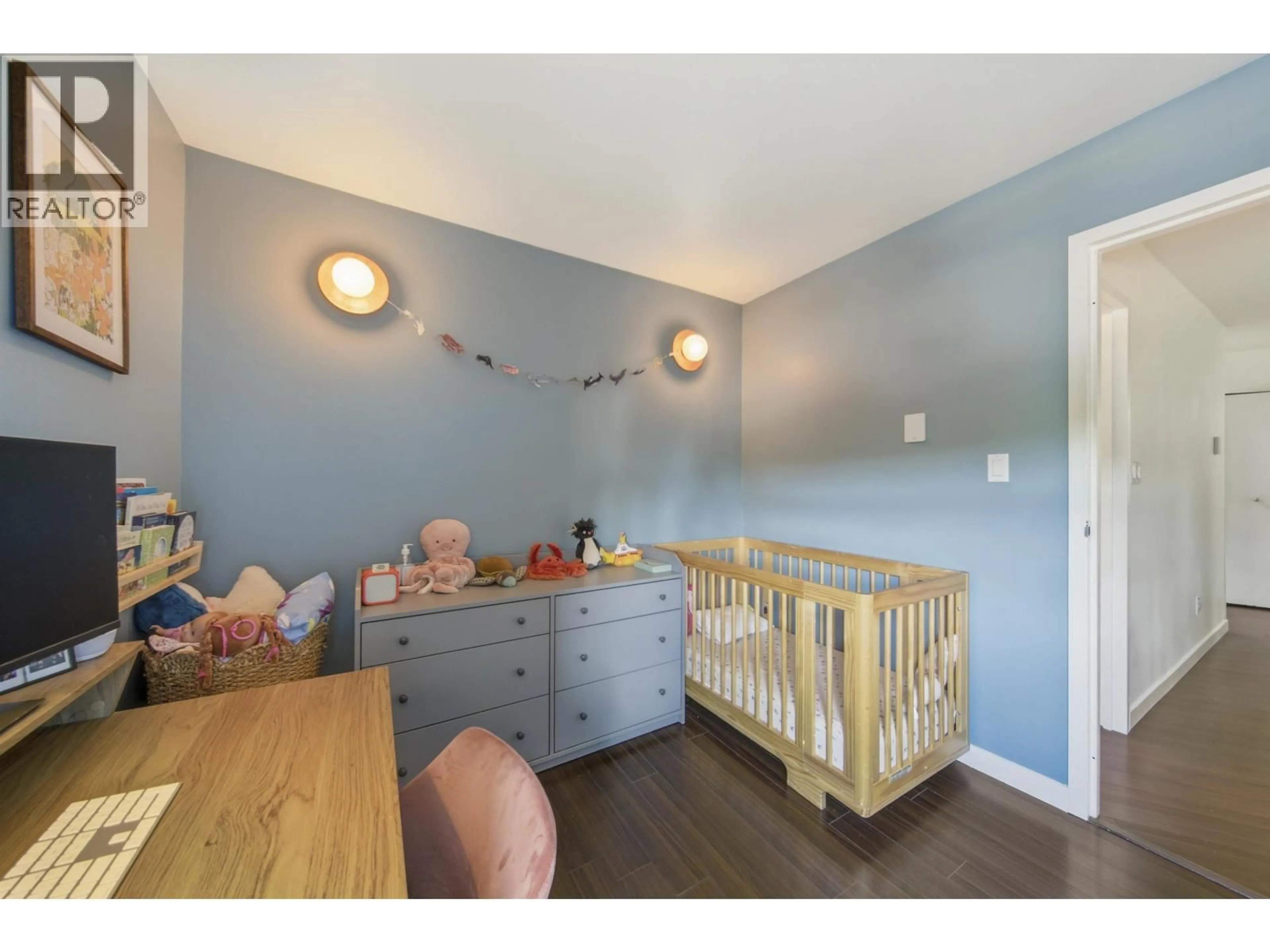 Unknown for 201 - 3465 GLEN DRIVE, Vancouver British Columbia V5V4S5