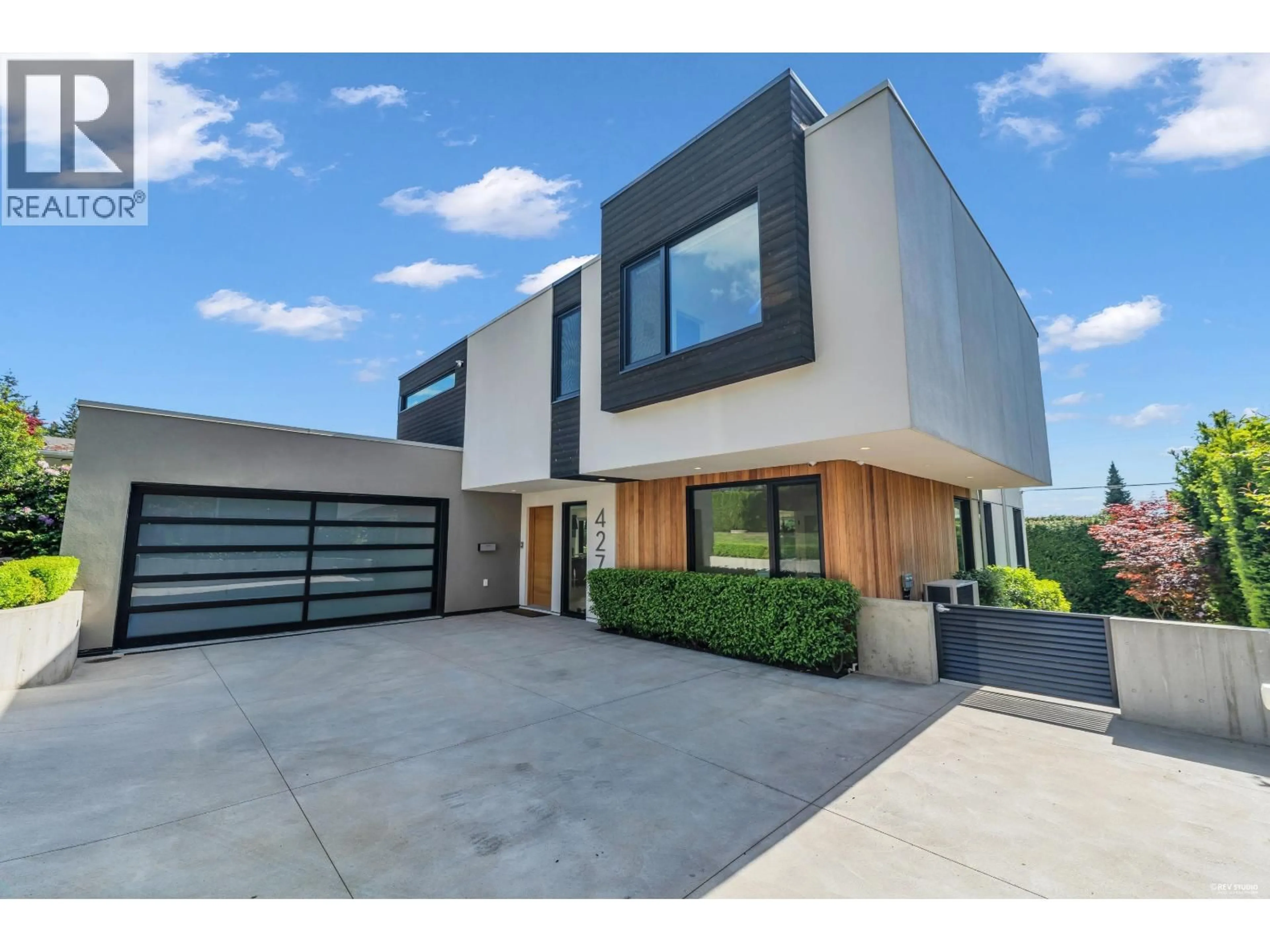 Unknown for 4275 CHELSEA CRESCENT, North Vancouver British Columbia V7R3J4
