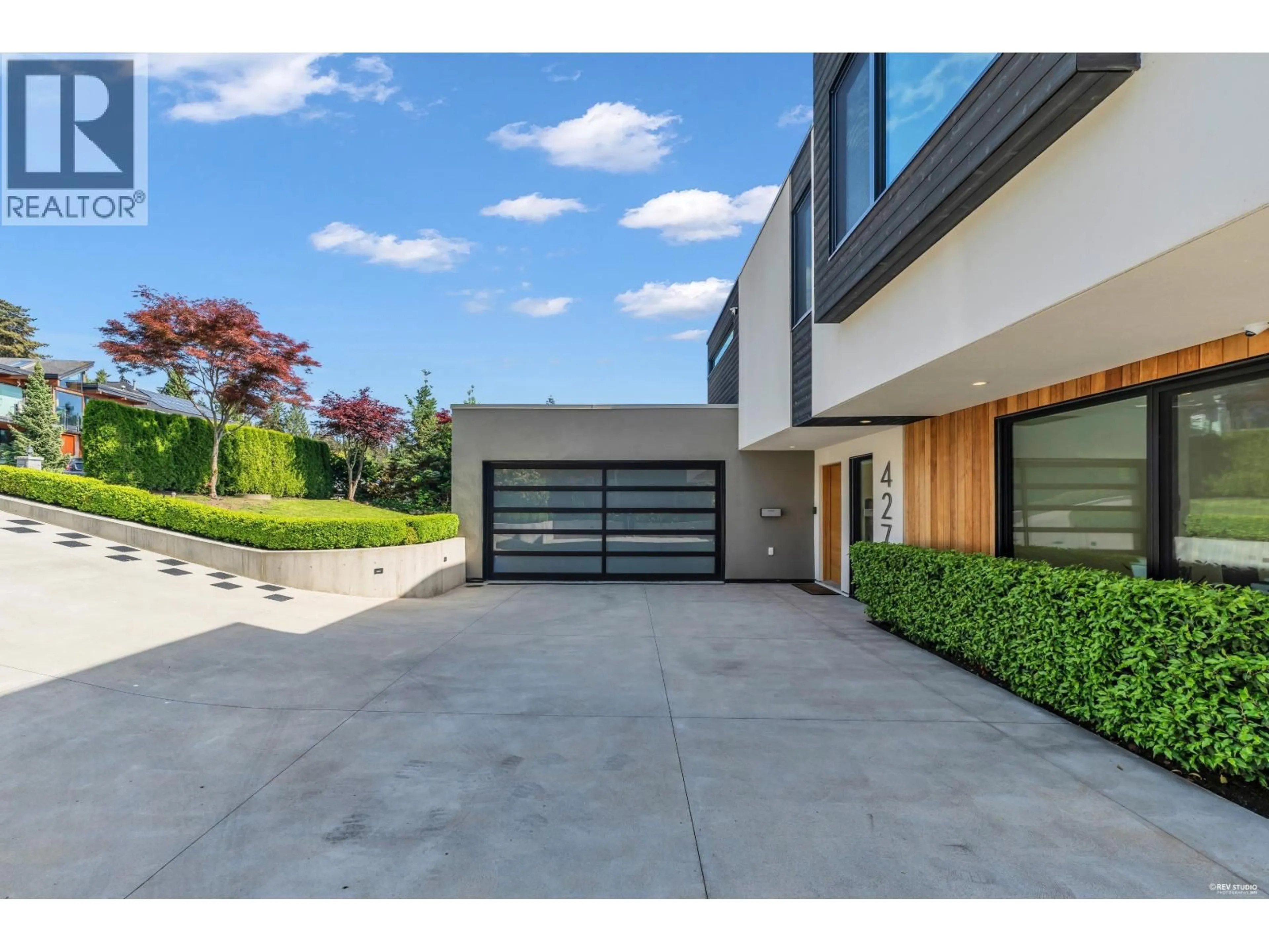 Unknown for 4275 CHELSEA CRESCENT, North Vancouver British Columbia V7R3J4