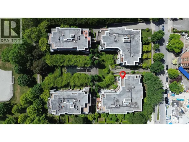 602 - 618 45TH AVENUE, Vancouver 2