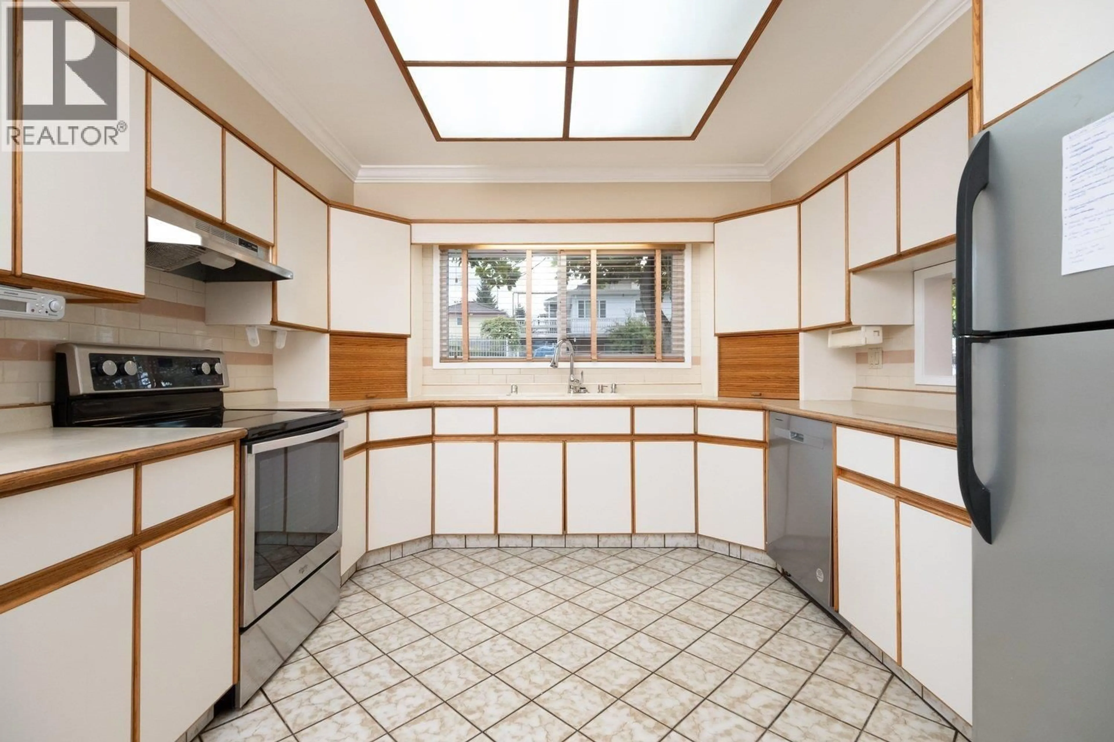 Unknown for 775 ESMOND AVENUE, Burnaby British Columbia V5C4K4