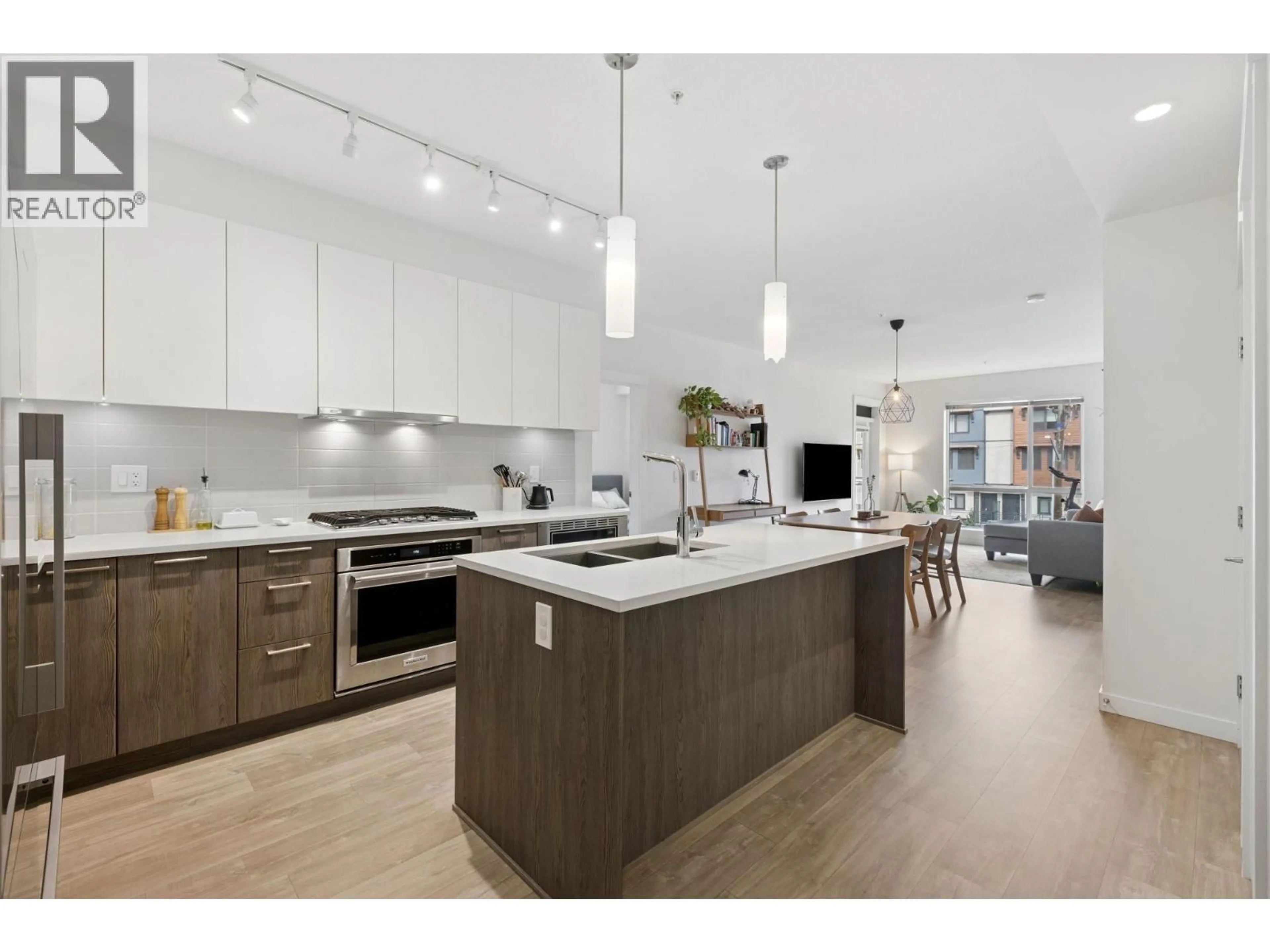 Open concept kitchen, unknown for 211 - 625 3RD STREET, North Vancouver British Columbia V7L1G6
