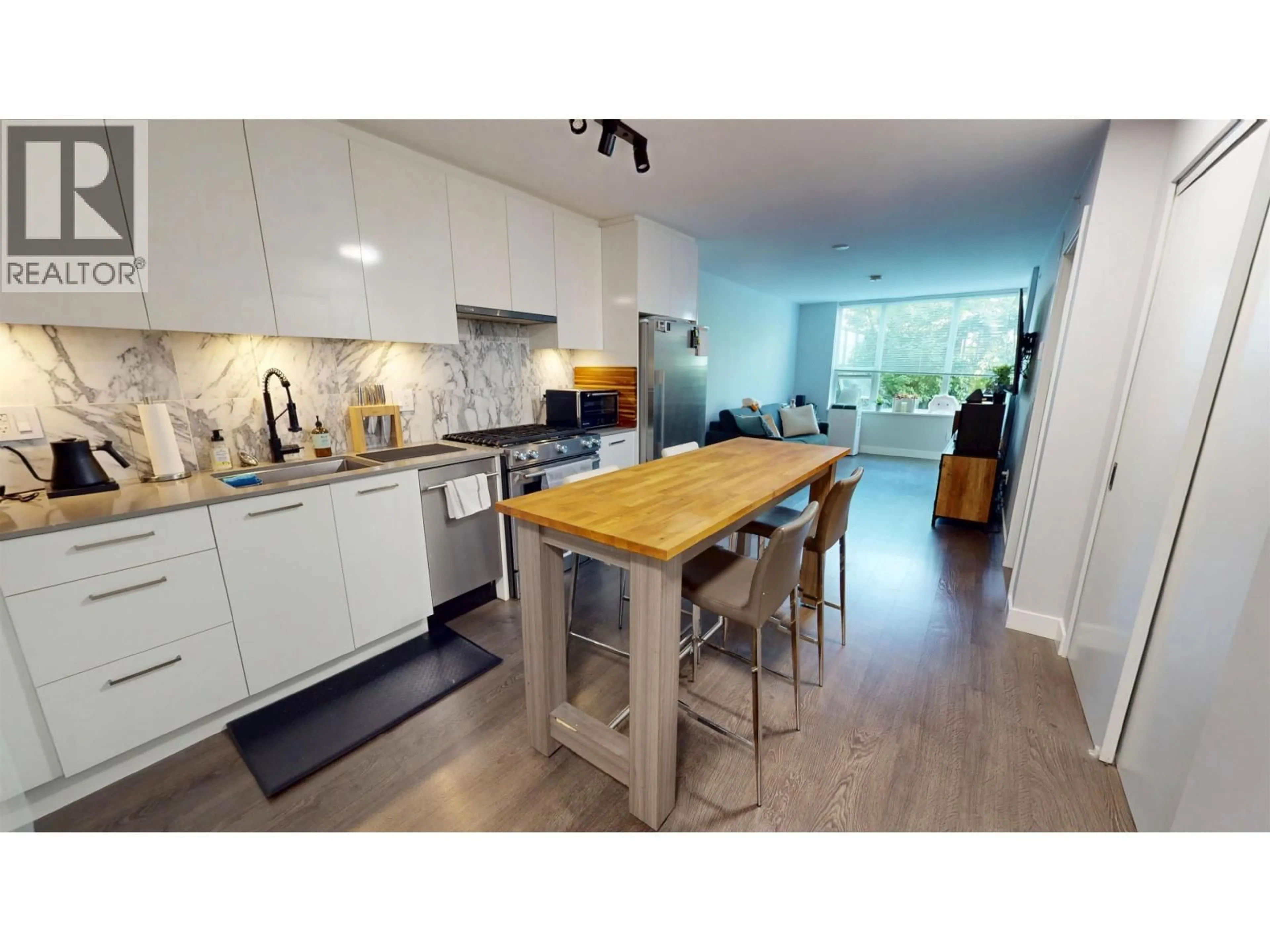 Unknown for 201 - 231 PENDER STREET, Vancouver British Columbia V6A0G3