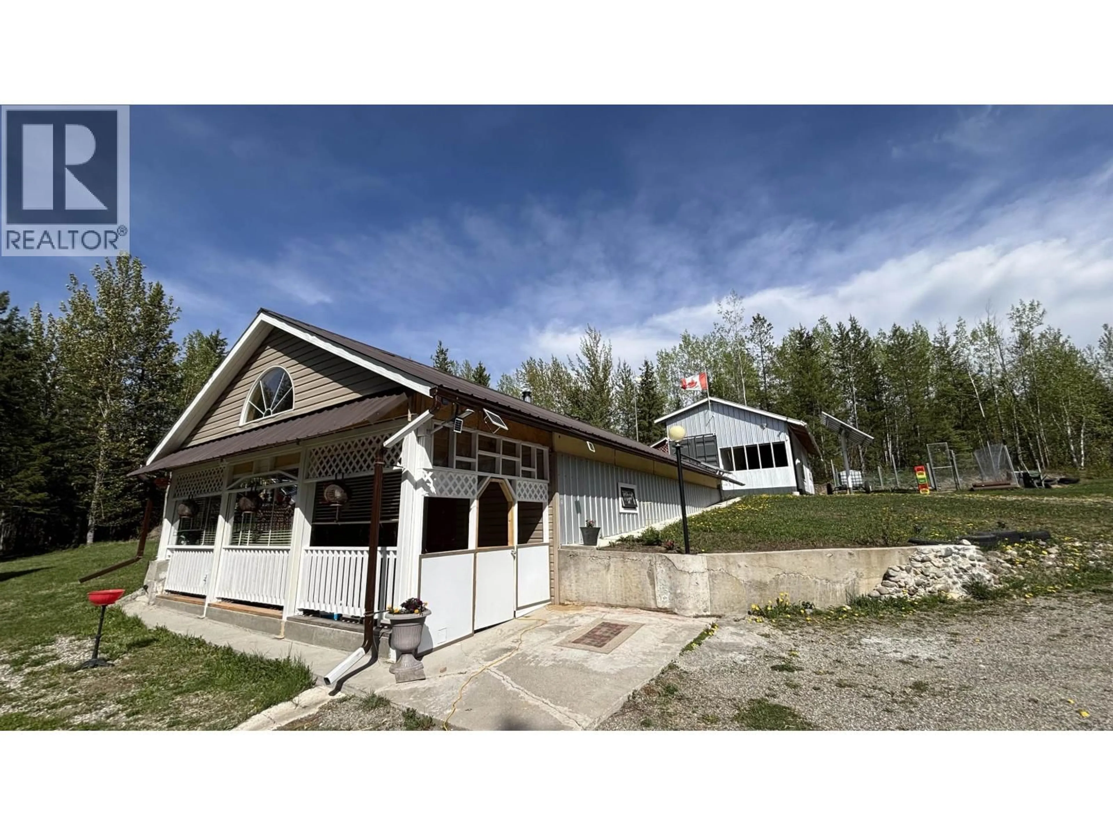 A pic from outside/outdoor area/front of a property/back of a property/a pic from drone, building for 5237 KIRBY ROAD, Quesnel British Columbia V2J6X9