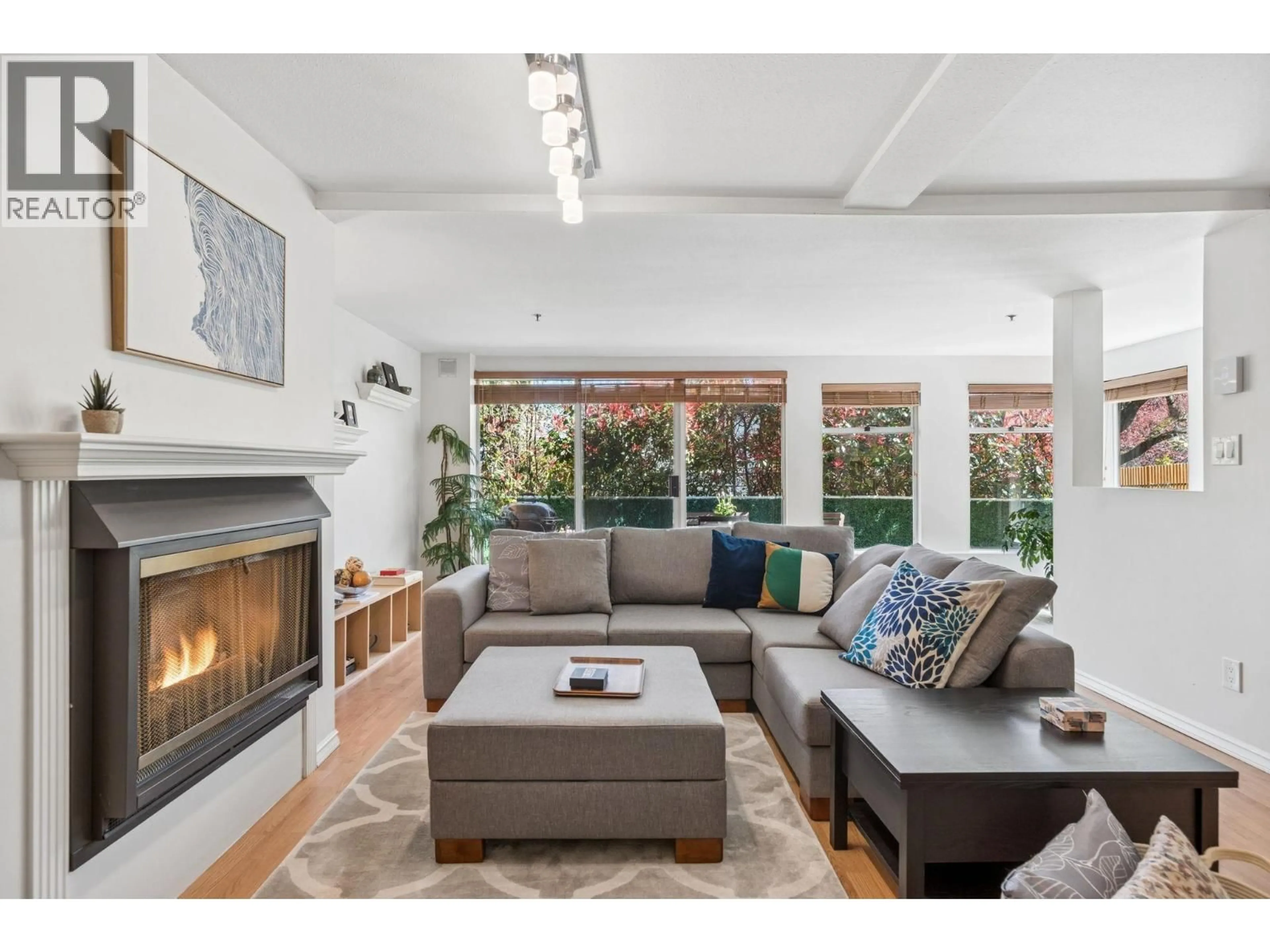 Unknown for 4306 SOPHIA STREET, Vancouver British Columbia V5V3V7
