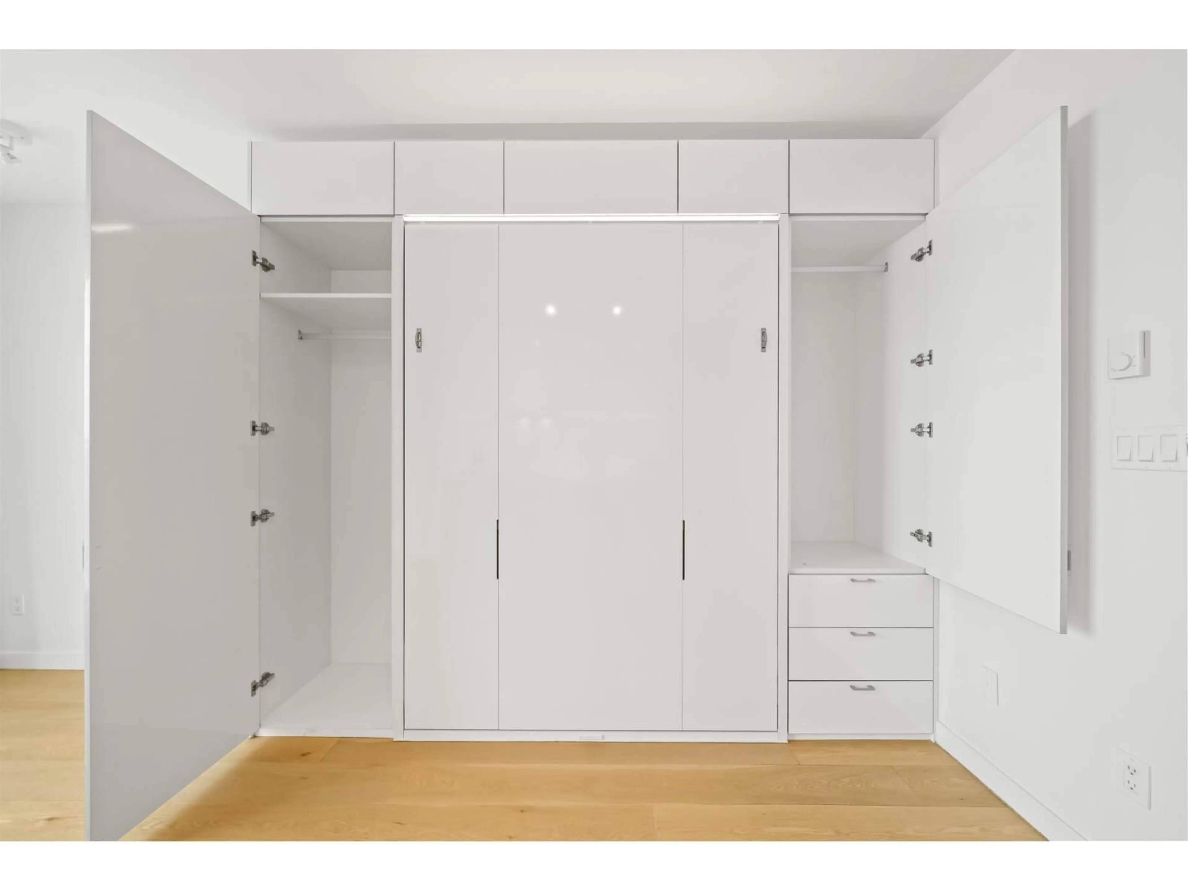 Storage room or clothes room or walk-in closet for 1903 - 13438 CENTRAL AVENUE, Surrey British Columbia V3T0N2