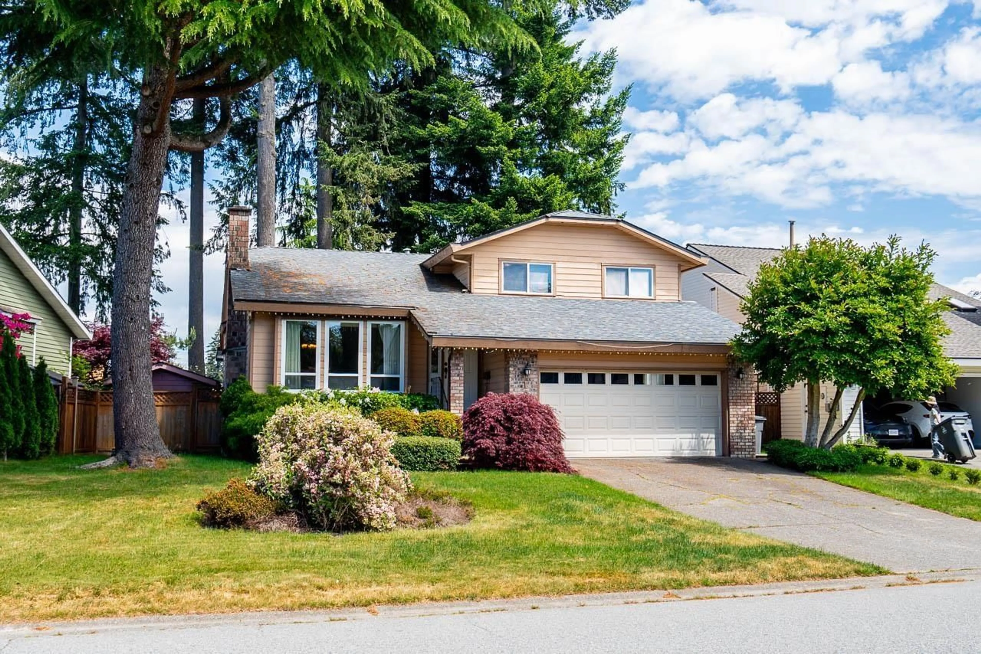 Home with vinyl exterior material, street for 10764 FRASERGLEN DRIVE, Surrey British Columbia V4N1Y3