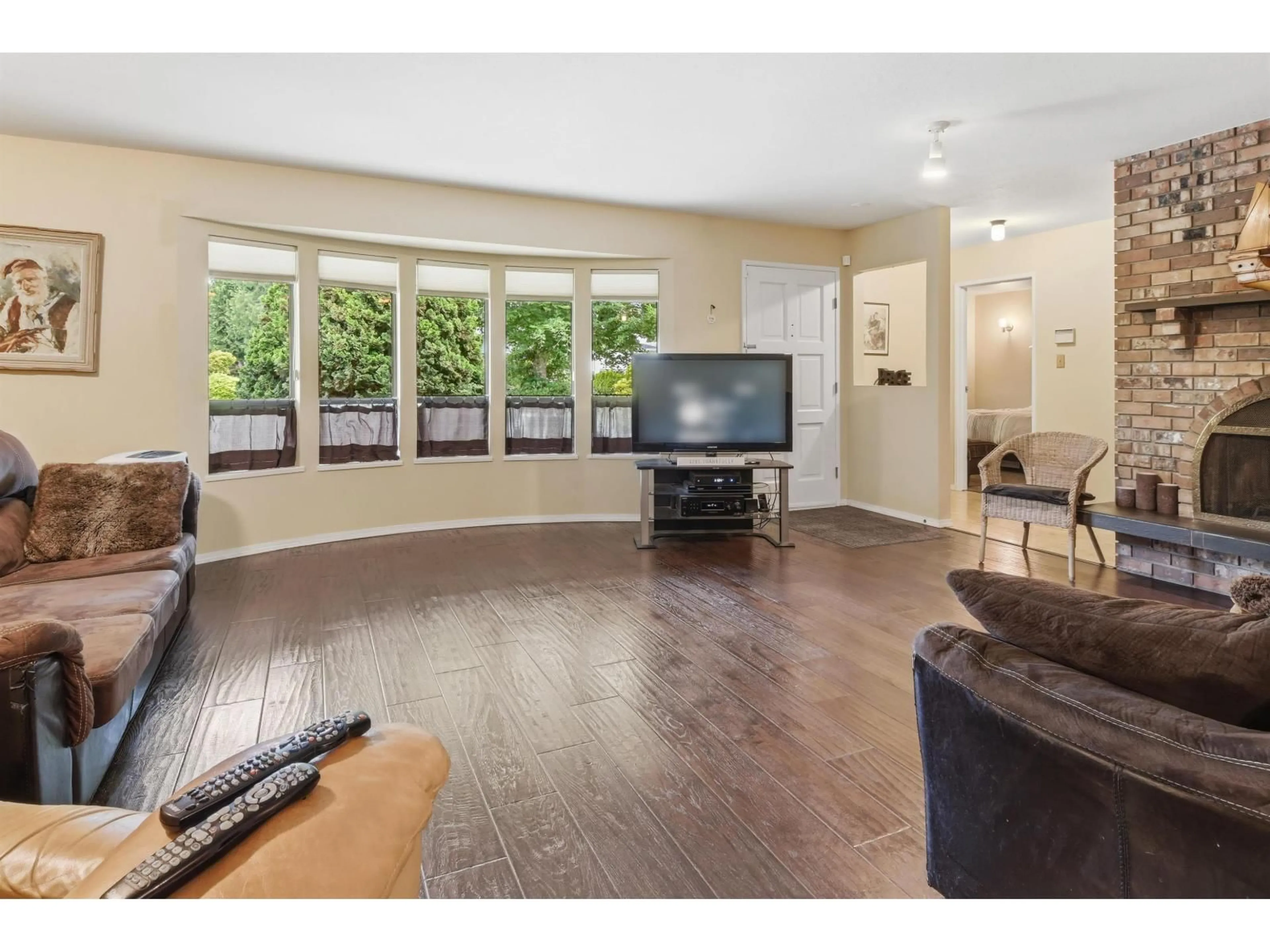 Unknown for 1827 142ND STREET, Surrey British Columbia V4A6V3