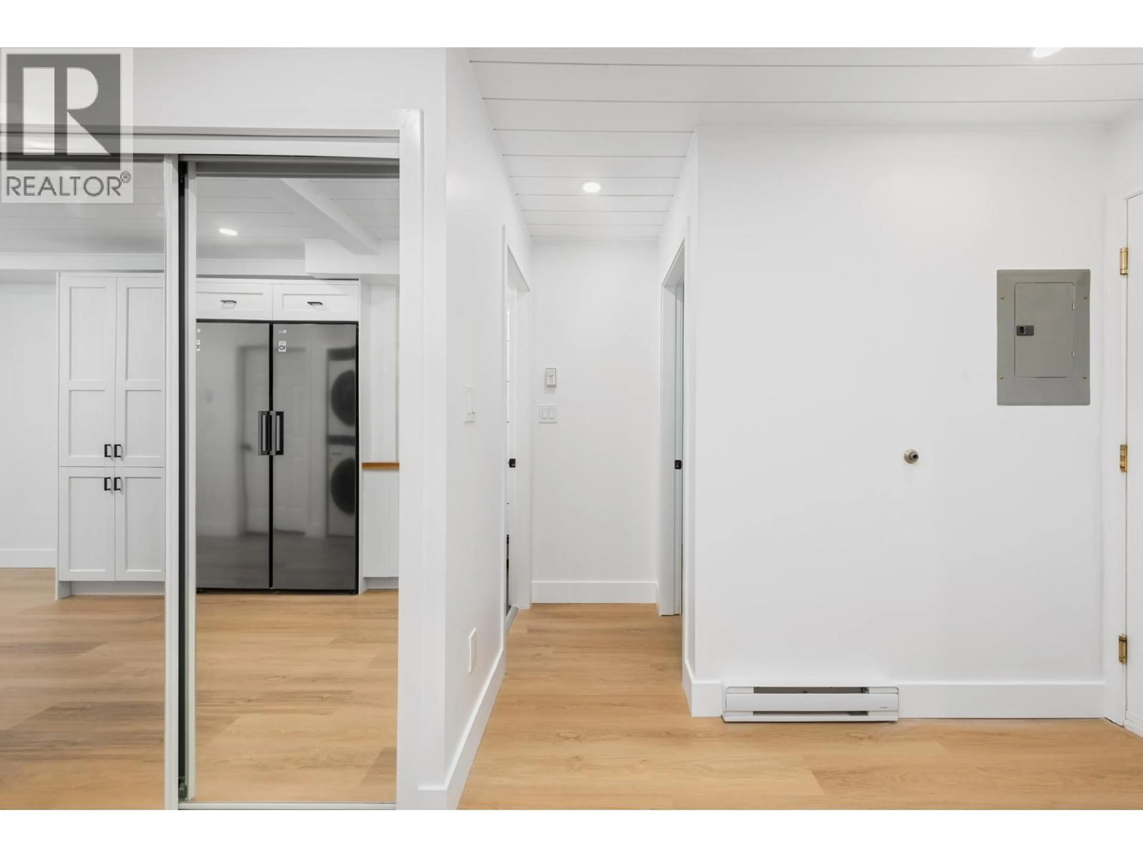 Unknown for 318 - 2238 KINGSWAY, Vancouver British Columbia V5N2T7